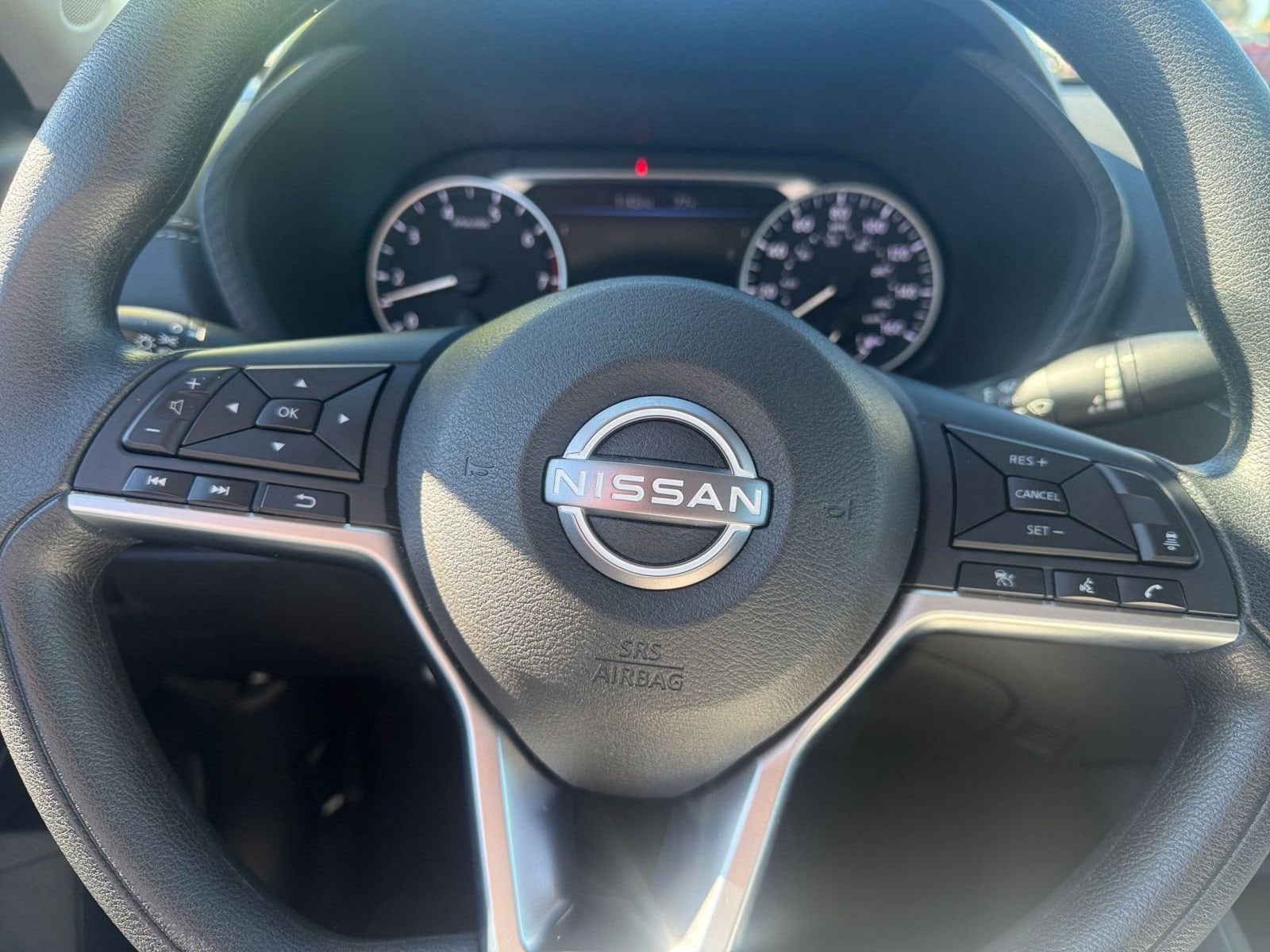 Thumbnail: 2025 Nissan Sentra - 25