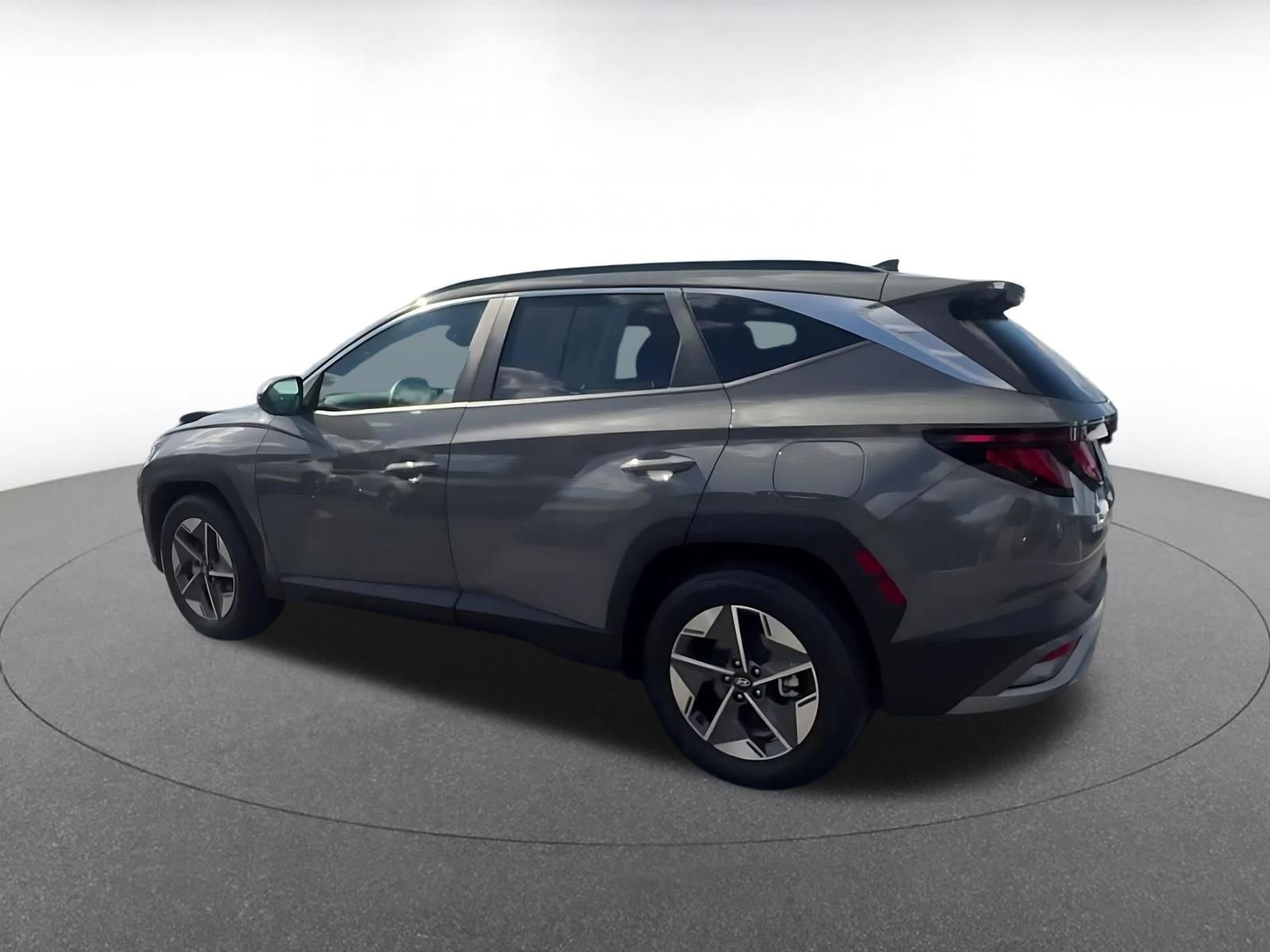 Thumbnail: 2025 Hyundai Tucson - 10