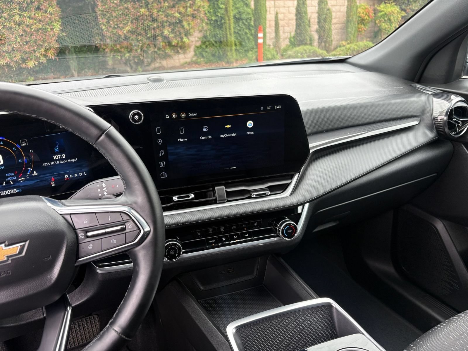 Thumbnail: 2025 Chevrolet Equinox - 16