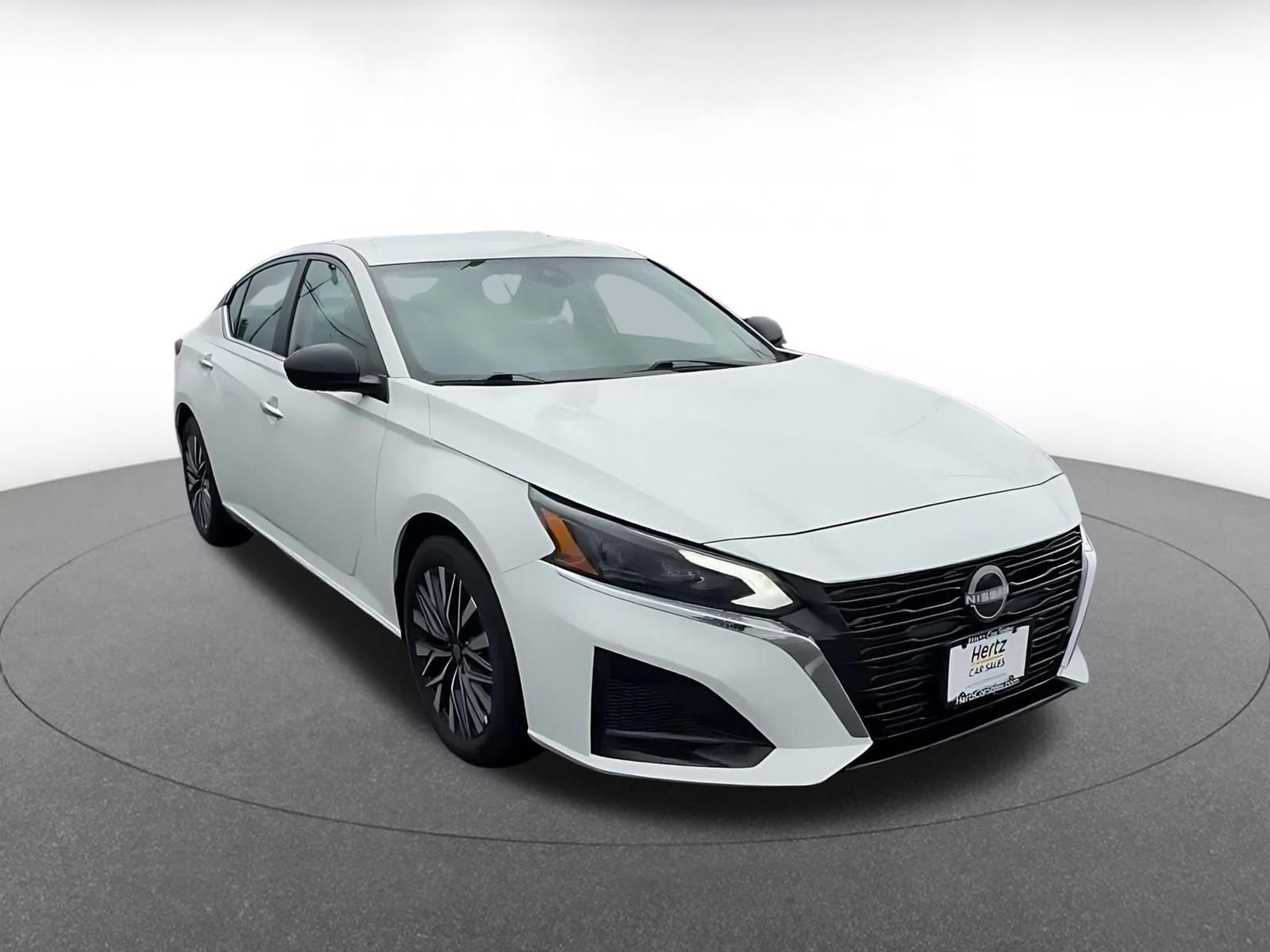 Thumbnail: 2025 Nissan Altima - 3