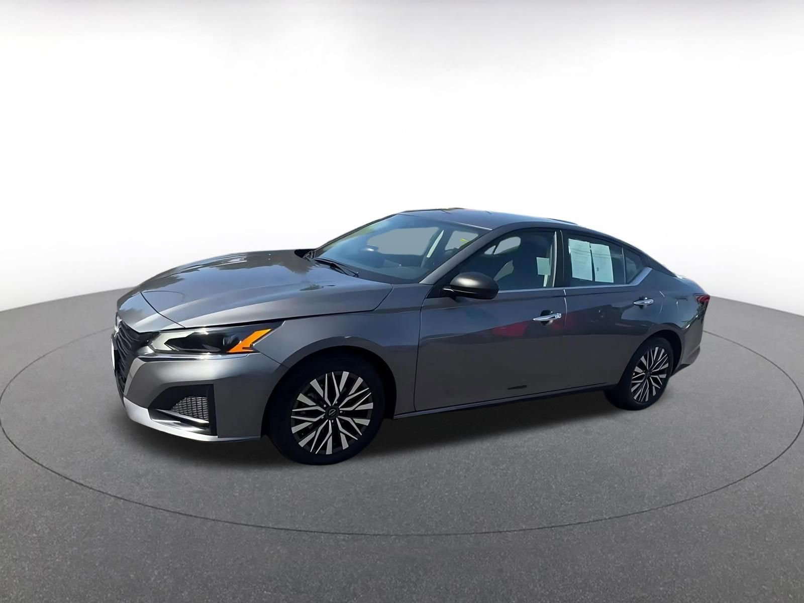 Thumbnail: 2025 Nissan Altima - 8