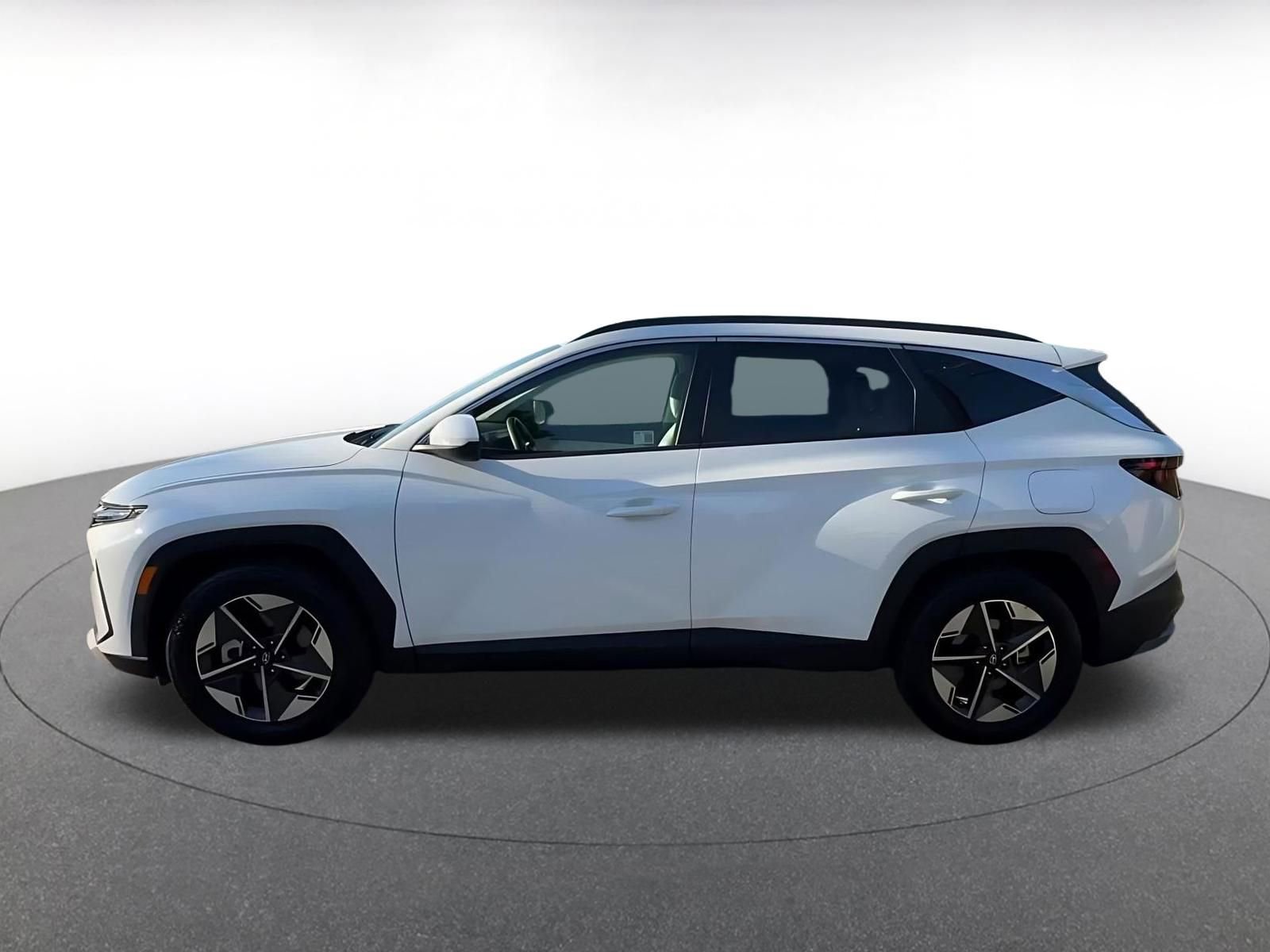 Thumbnail: 2025 Hyundai Tucson - 9