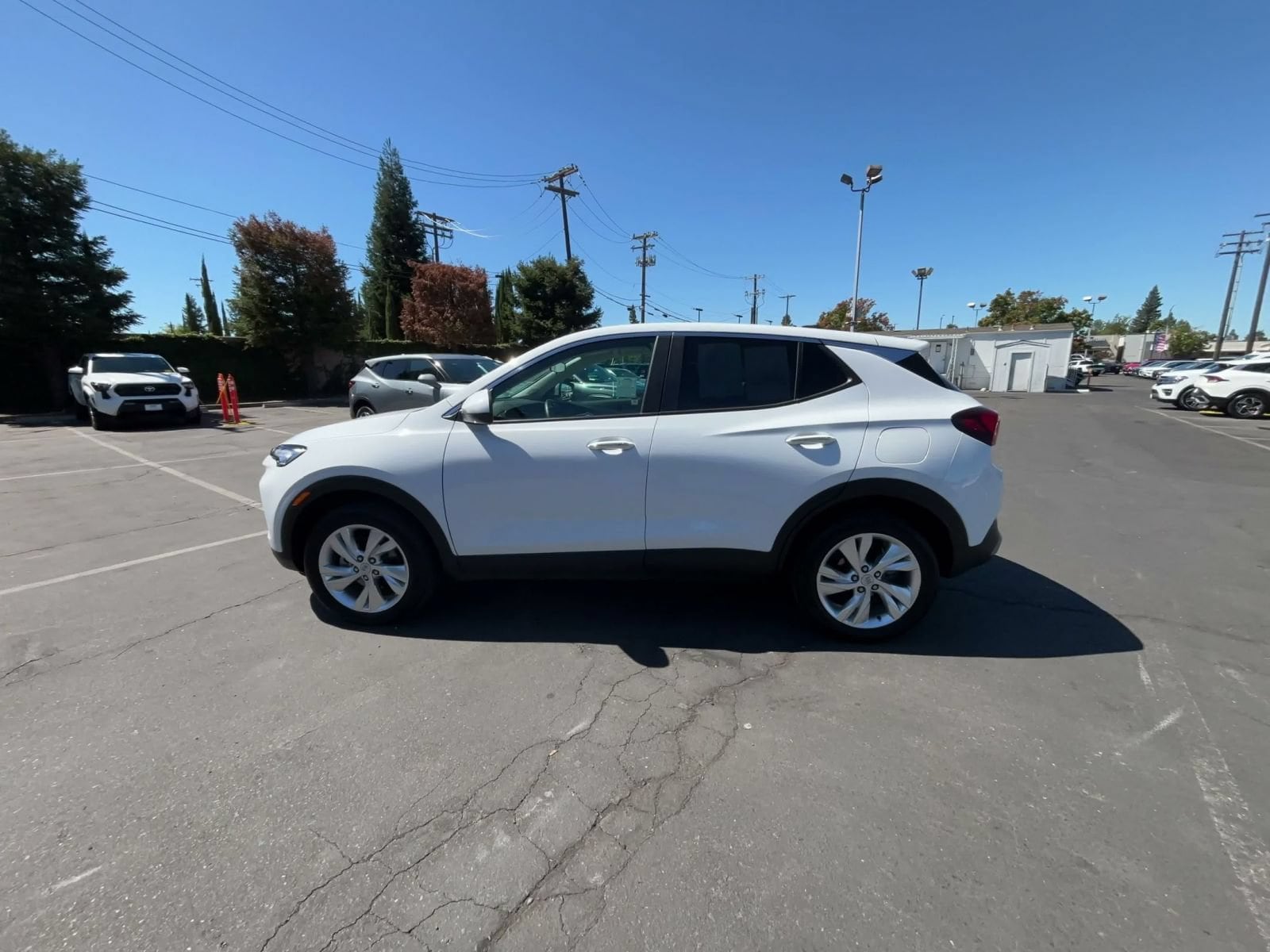 2025 Buick Encore GX Preferred - Photo 8