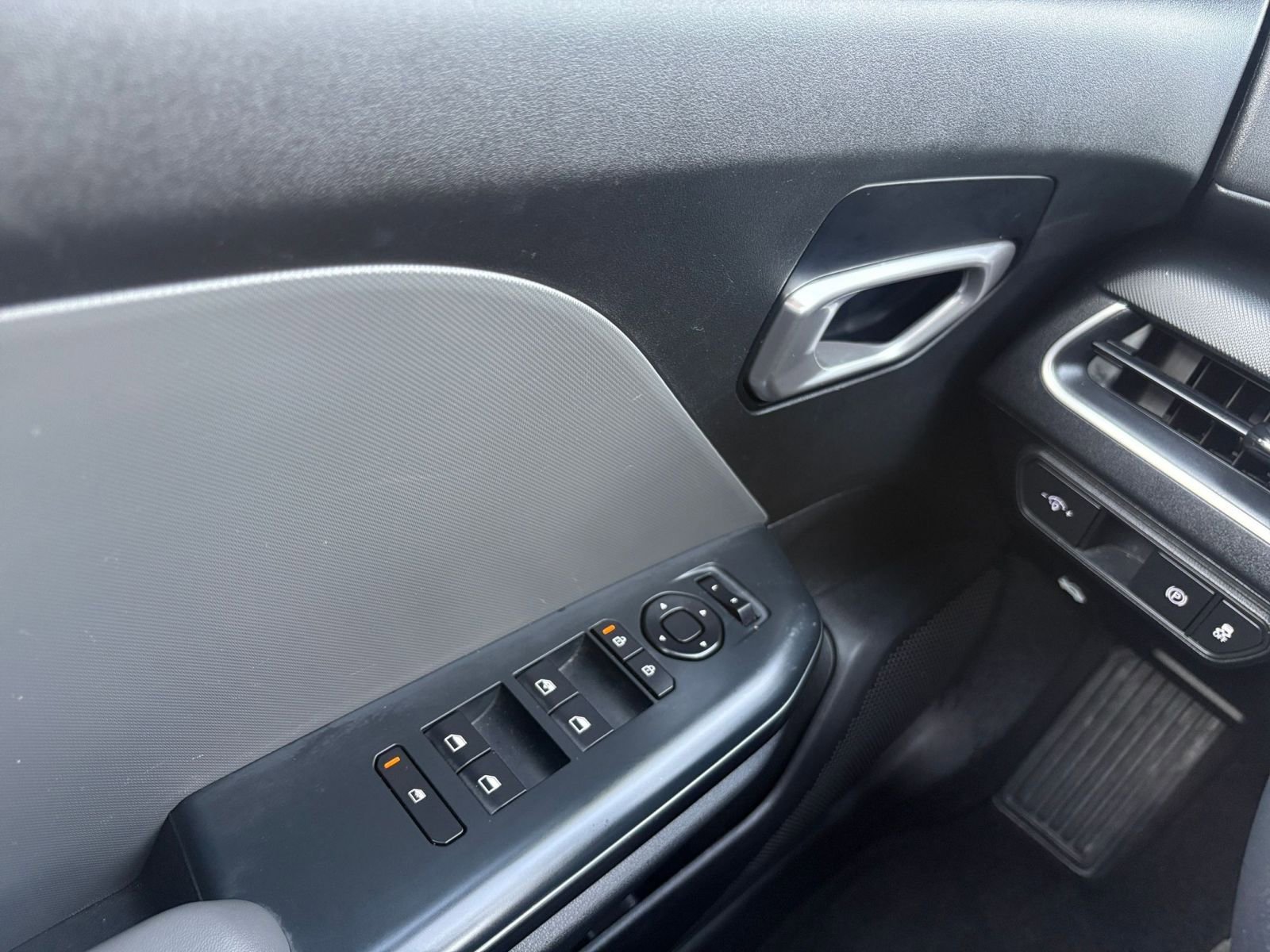 Thumbnail: 2025 Kia K4 - 18