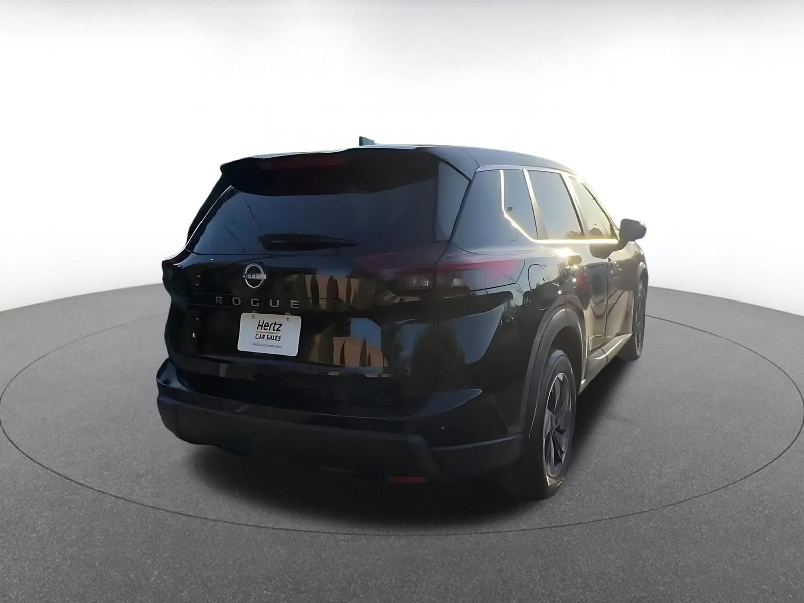 Thumbnail: 2025 Nissan Rogue - 12