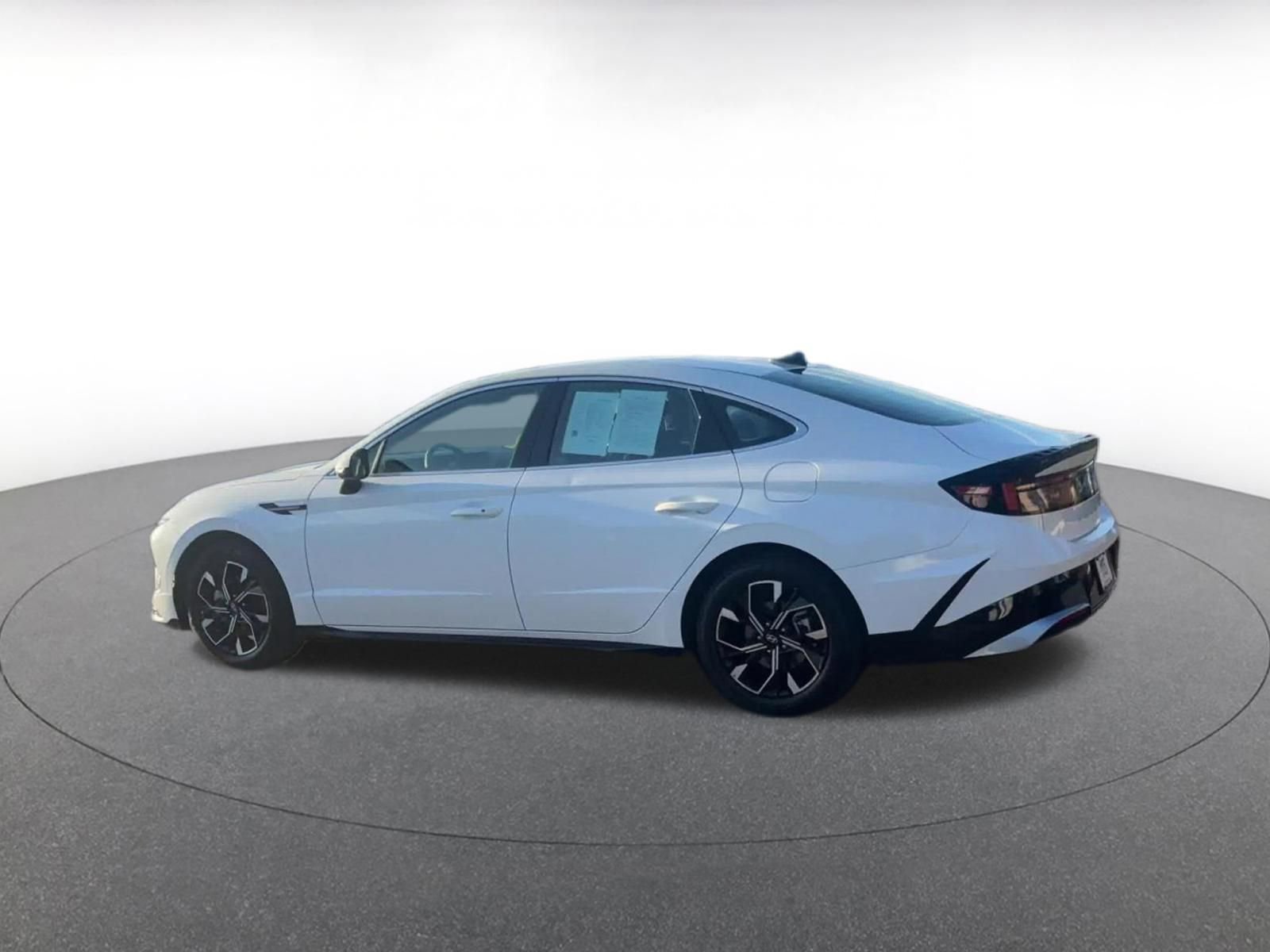 Thumbnail: 2025 Hyundai Sonata - 10