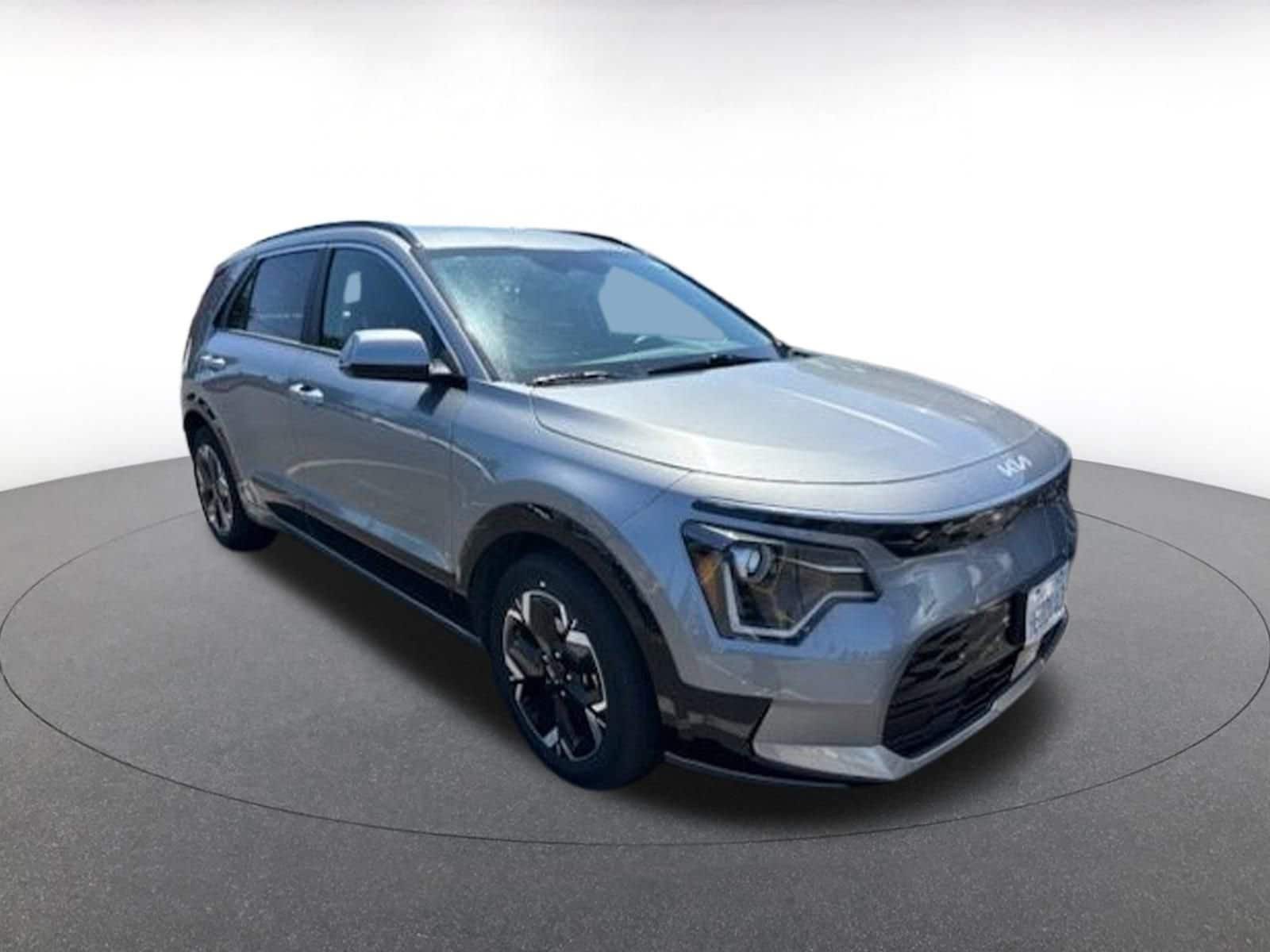 Thumbnail: 2023 Kia Niro - 1