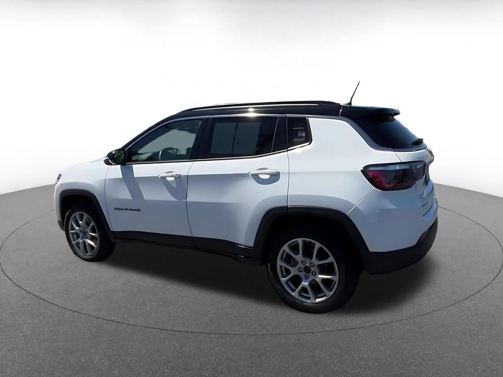 Thumbnail: 2025 Jeep Compass - 10