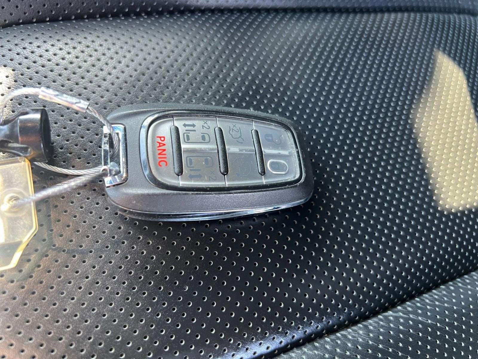 Thumbnail: 2025 Chrysler Pacifica - 18