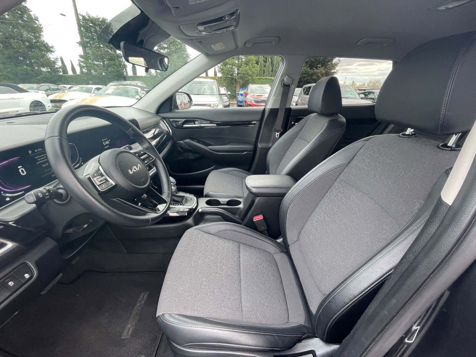 Thumbnail: 2025 Kia Seltos - 22