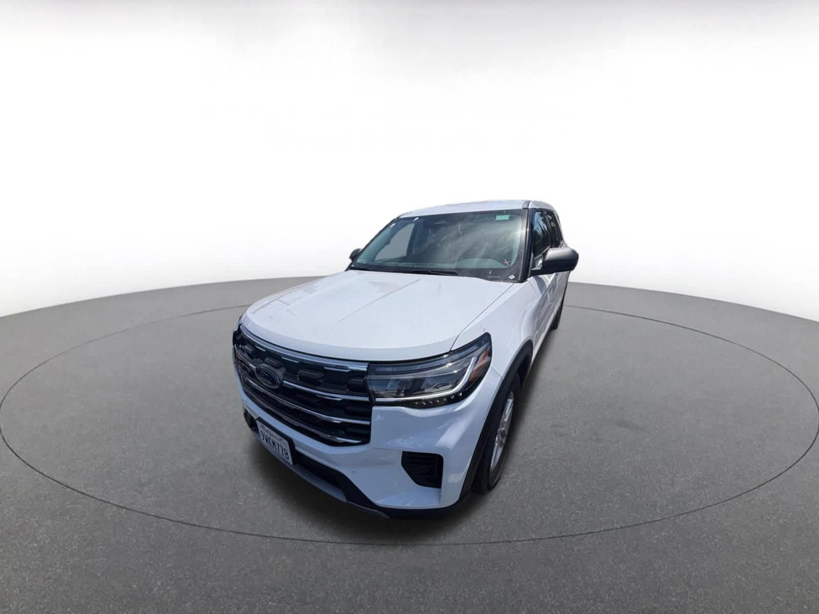 Thumbnail: 2026 Ford Explorer - 3