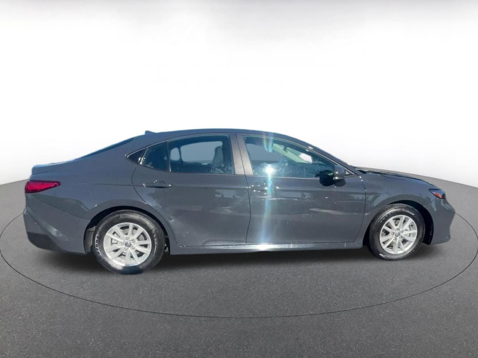 Thumbnail: 2025 Toyota Camry - 16