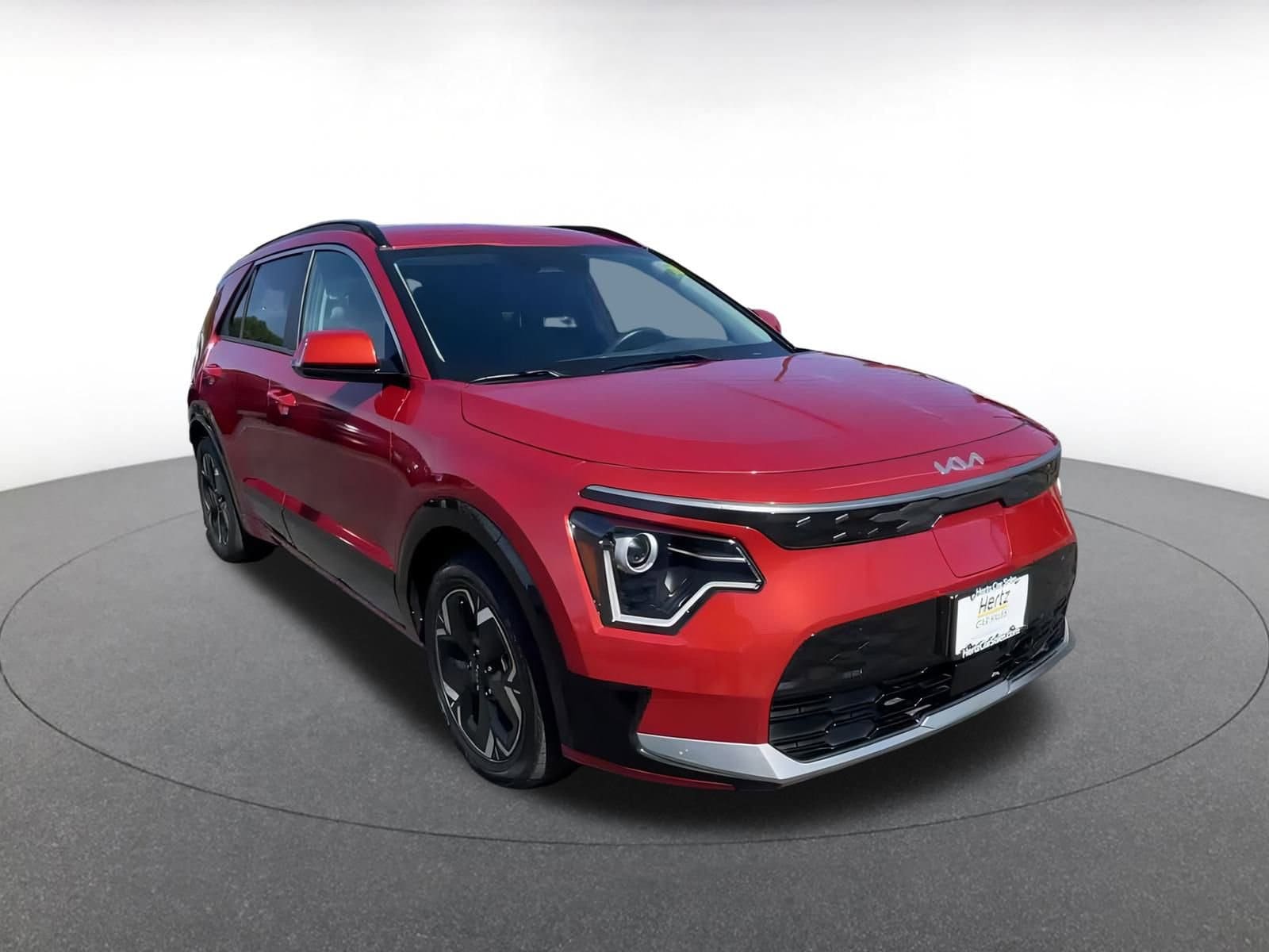 Thumbnail: 2023 Kia Niro - 3