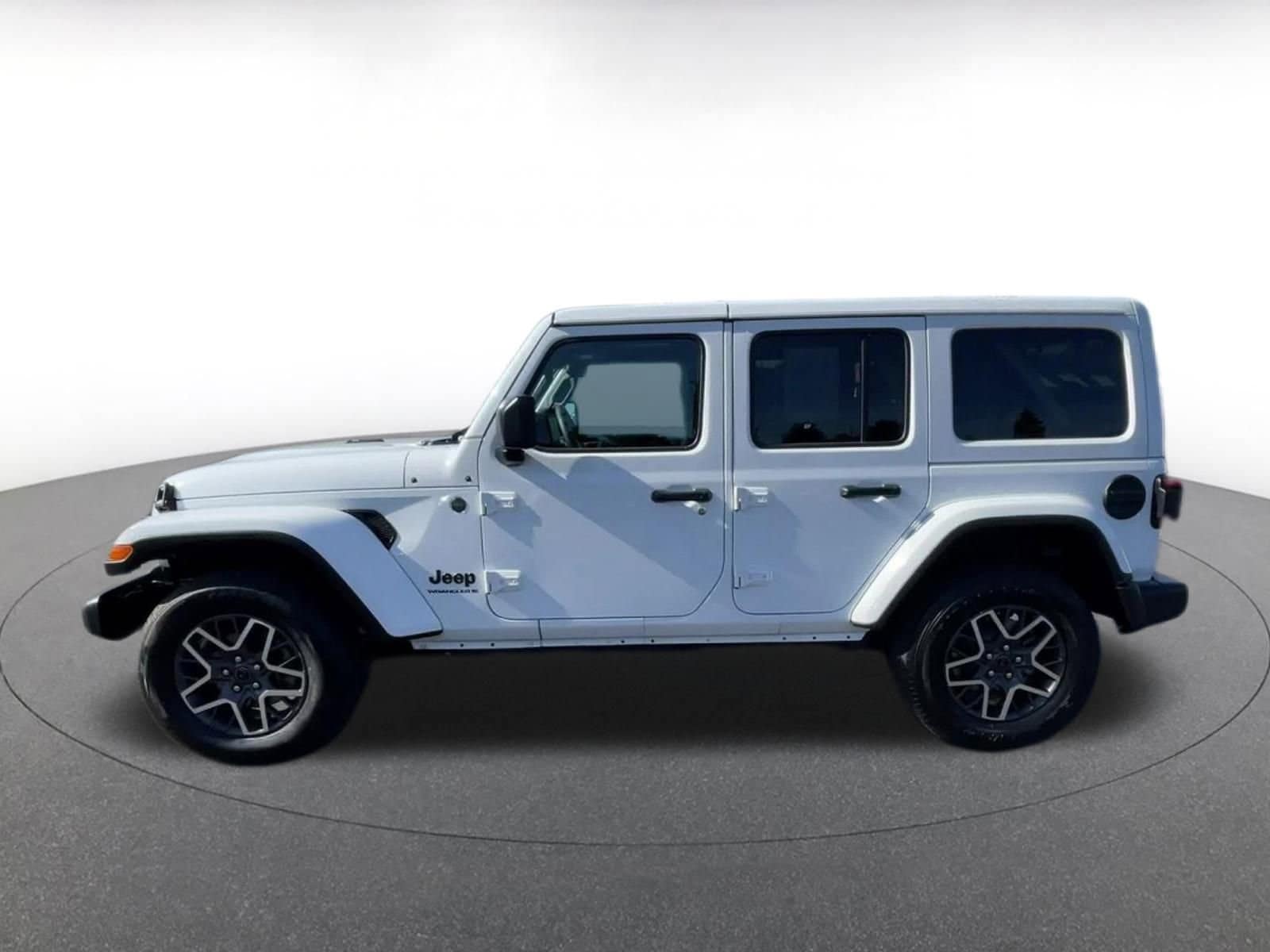 Thumbnail: 2025 Jeep Wrangler - 9