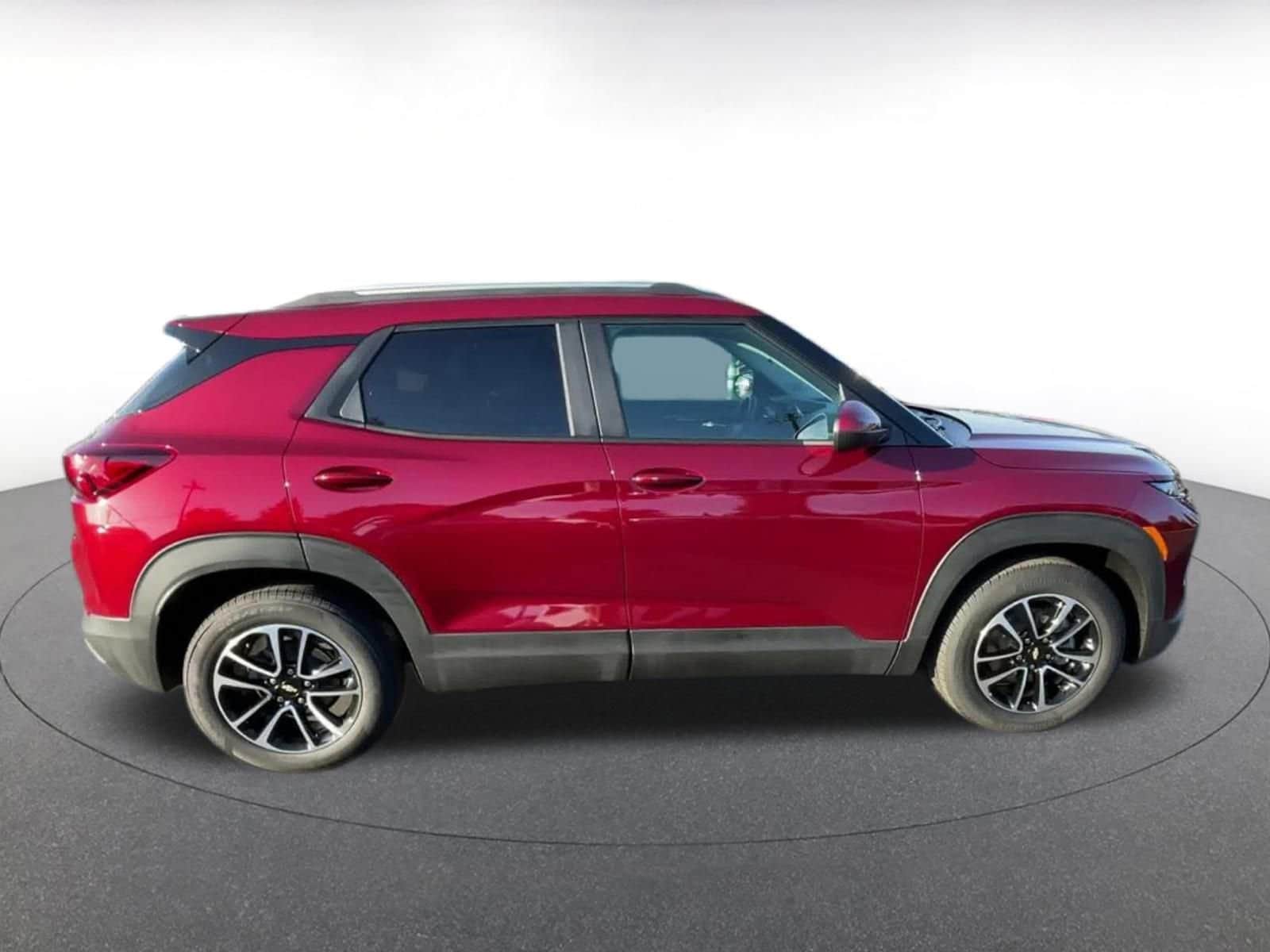 Thumbnail: 2025 Chevrolet TrailBlazer - 16