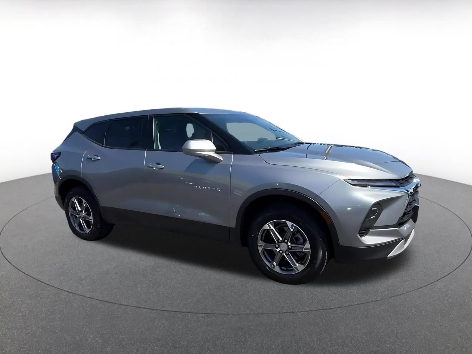 Thumbnail: 2026 Chevrolet Blazer - 2