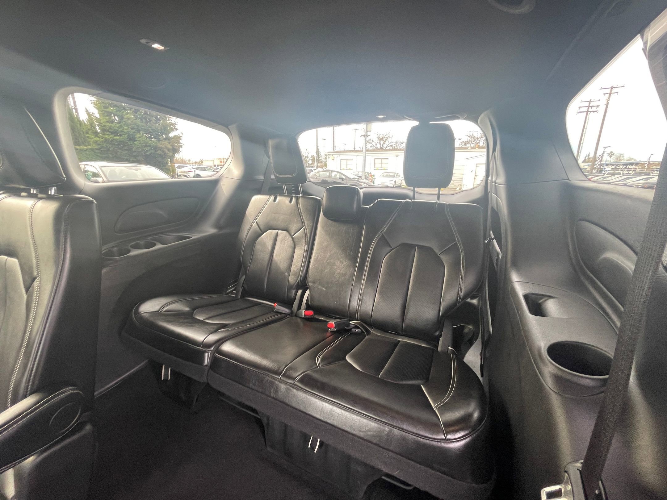 Thumbnail: 2025 Chrysler Pacifica - 24