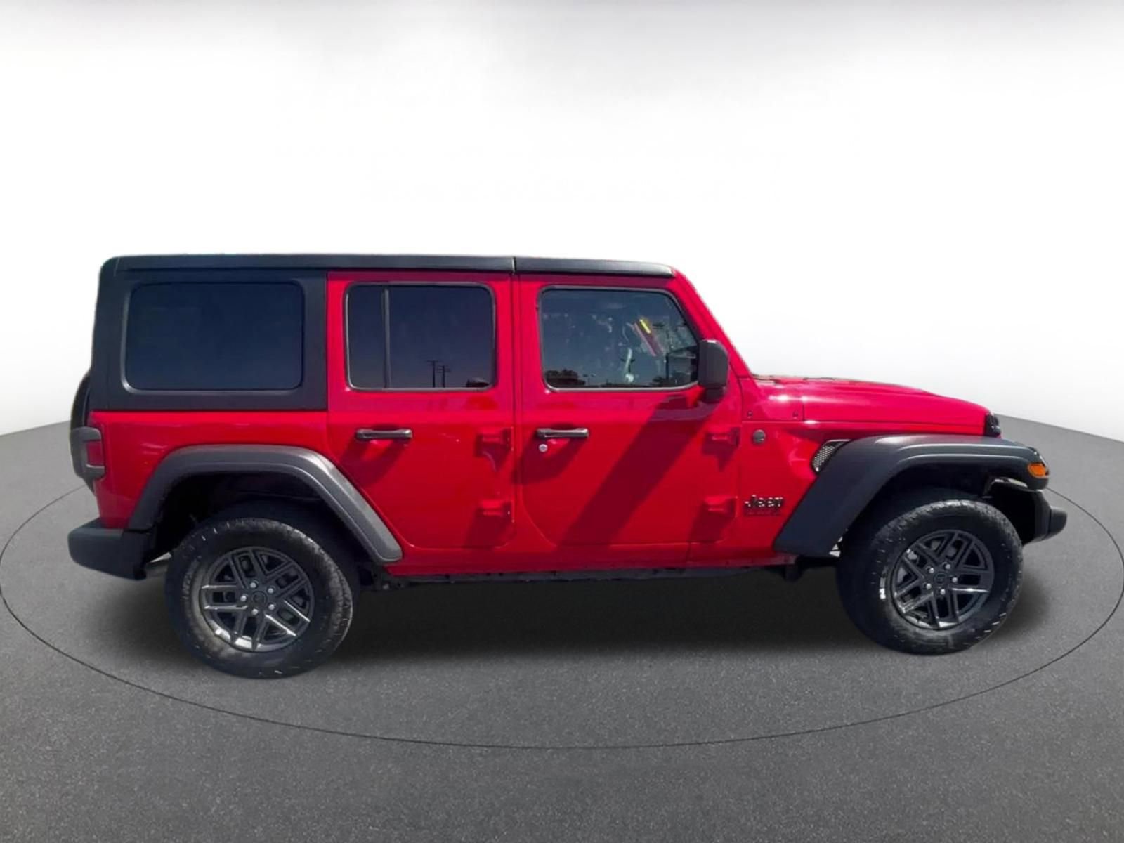 Thumbnail: 2025 Jeep Wrangler - 16