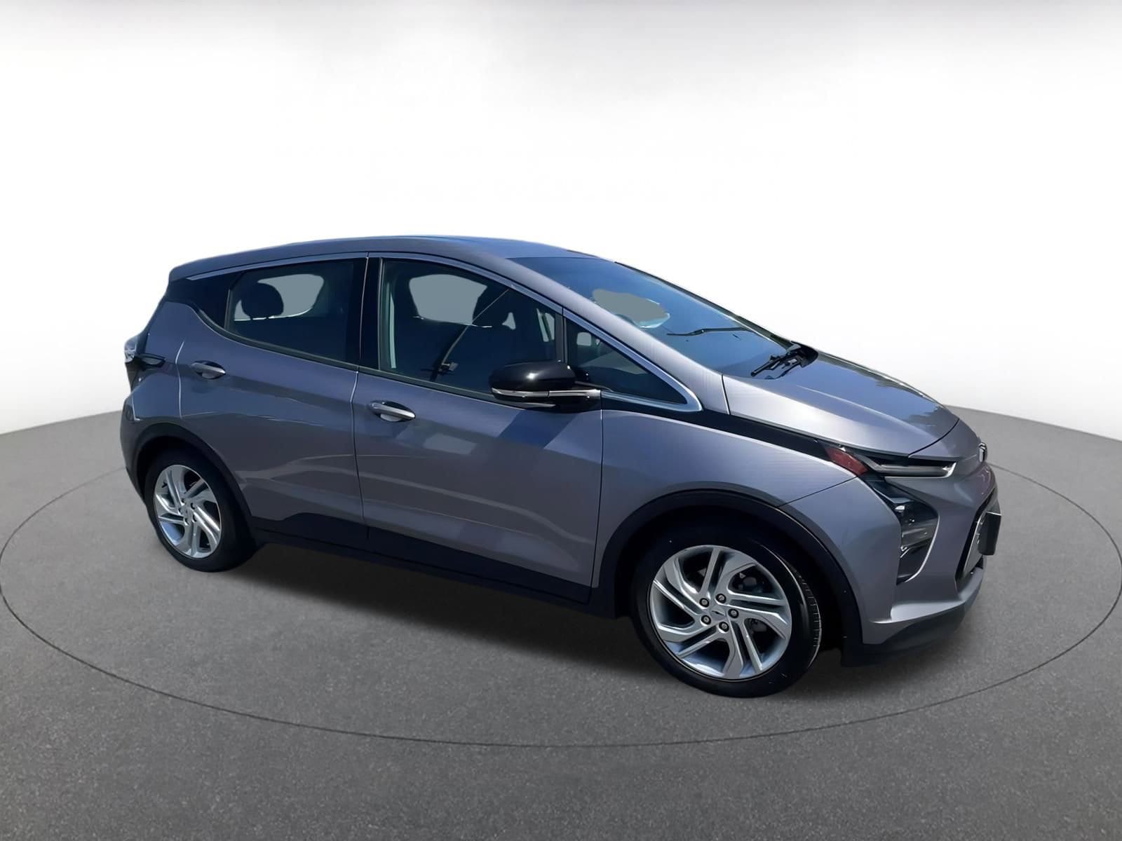 Thumbnail: 2023 Chevrolet Bolt EV - 2