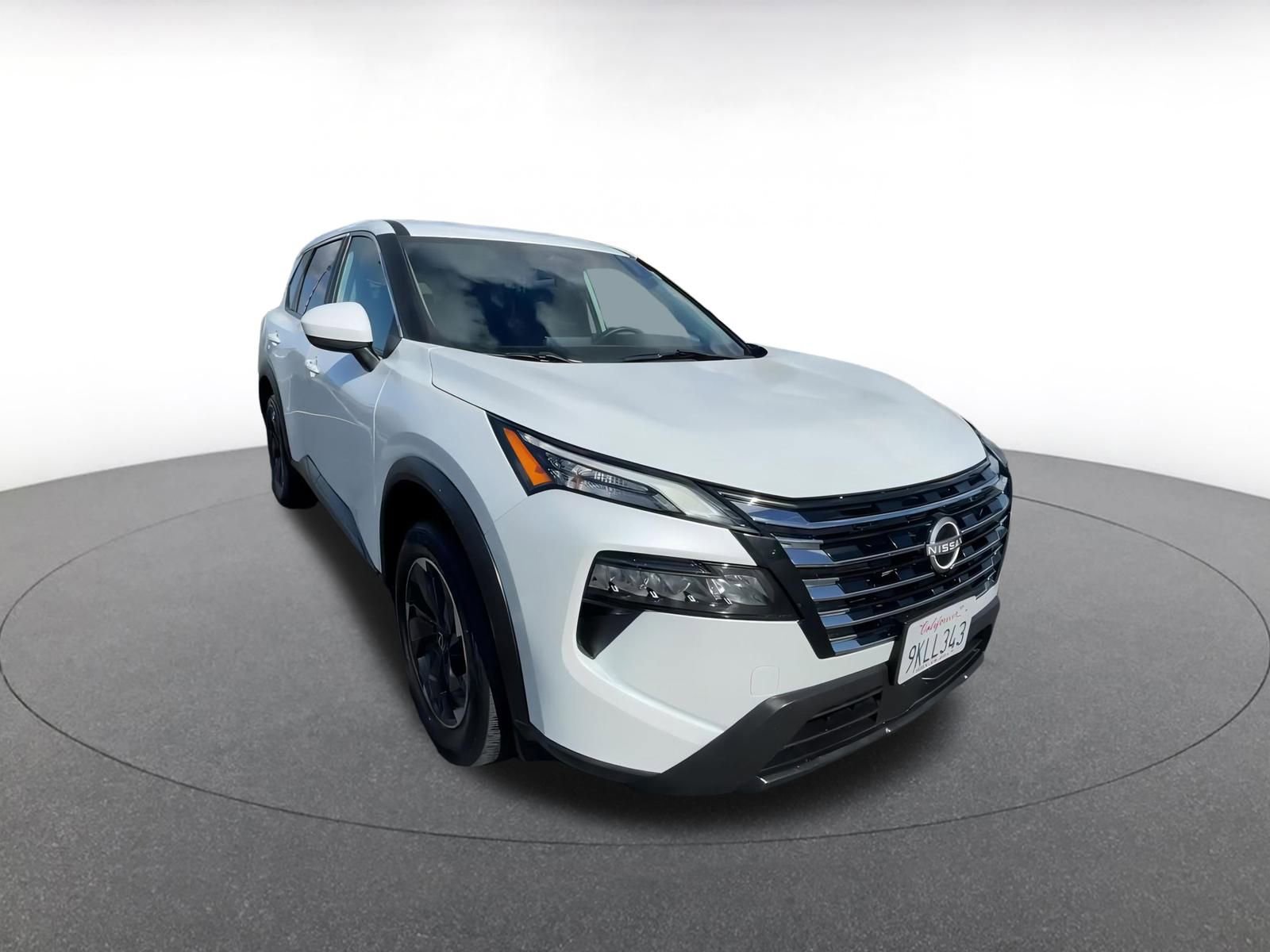 Thumbnail: 2024 Nissan Rogue - 3