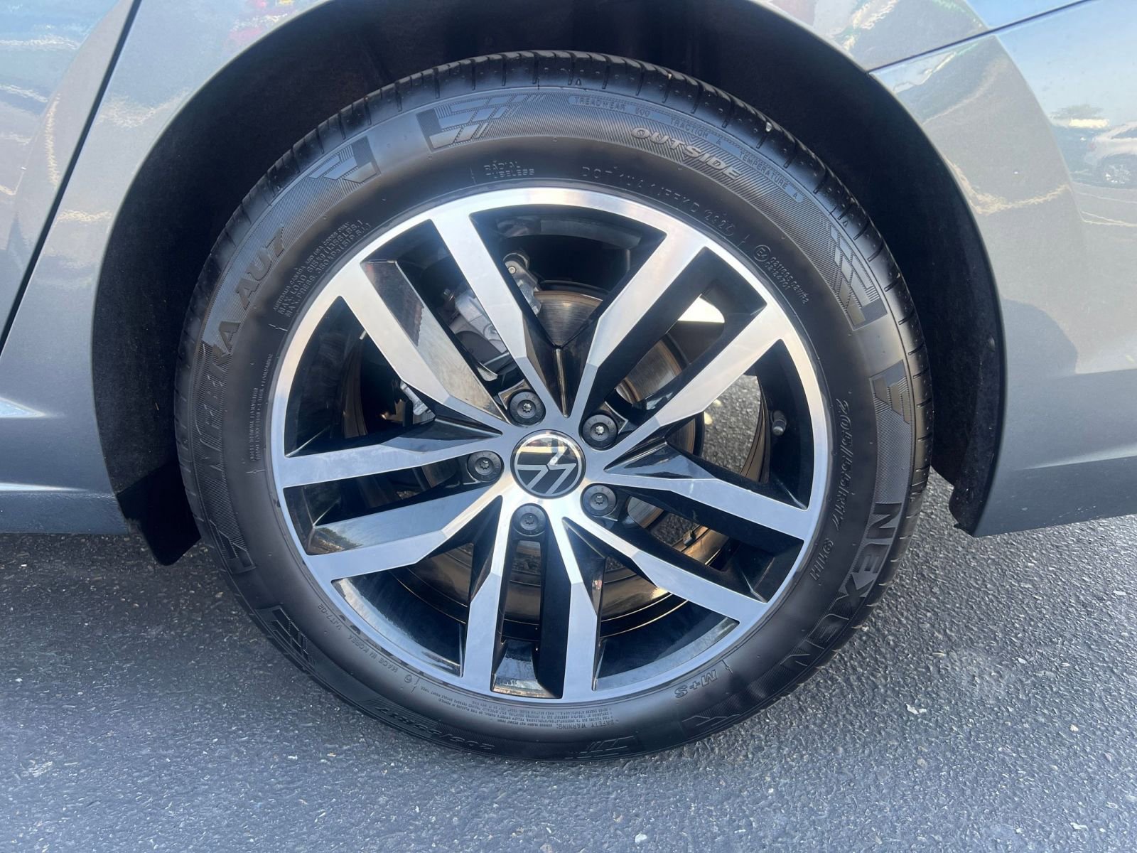 Thumbnail: 2025 Volkswagen Jetta - 25