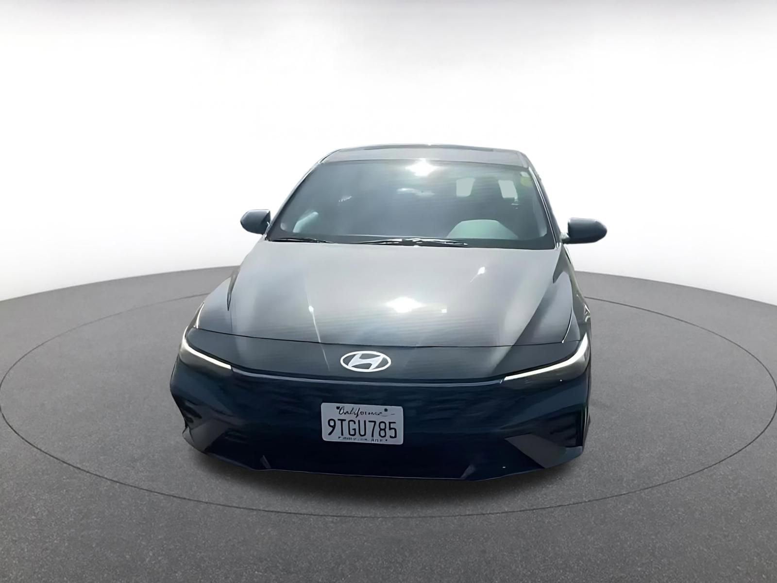 Thumbnail: 2025 Hyundai Elantra - 4