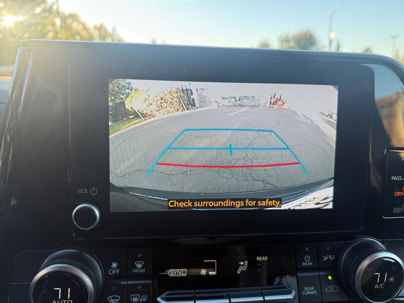 Thumbnail: 2025 Toyota Highlander - 17