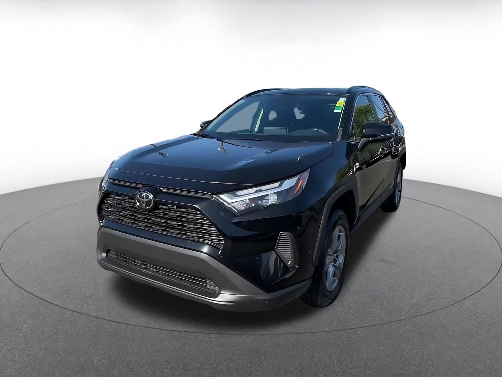 Thumbnail: 2024 Toyota RAV4 - 6