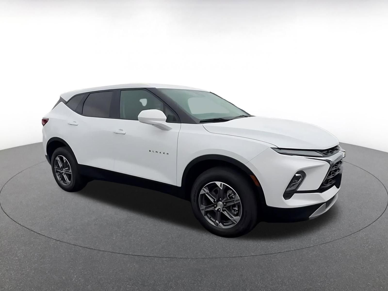 Thumbnail: 2025 Chevrolet Blazer - 2