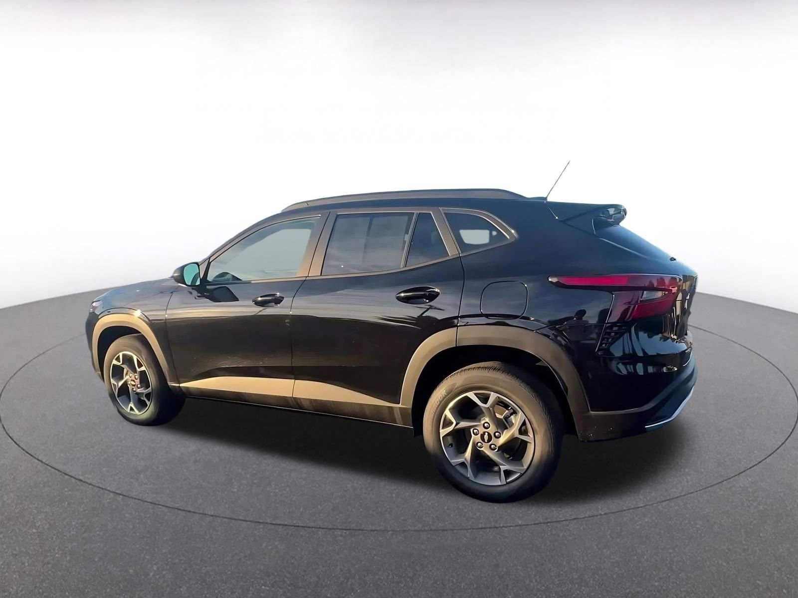 Thumbnail: 2025 Chevrolet Trax - 9