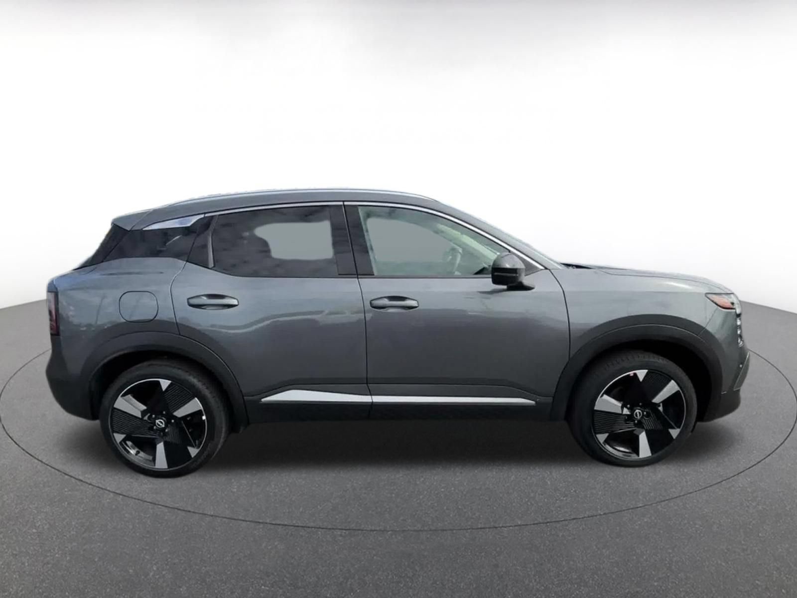 Thumbnail: 2026 Nissan Kicks - 15