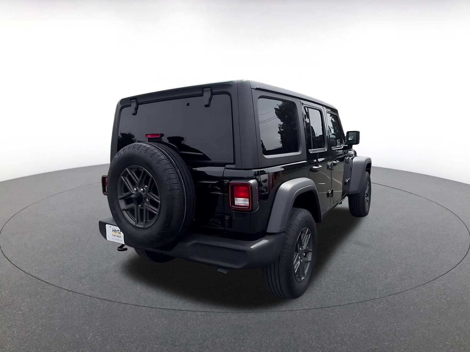 Thumbnail: 2025 Jeep Wrangler - 15