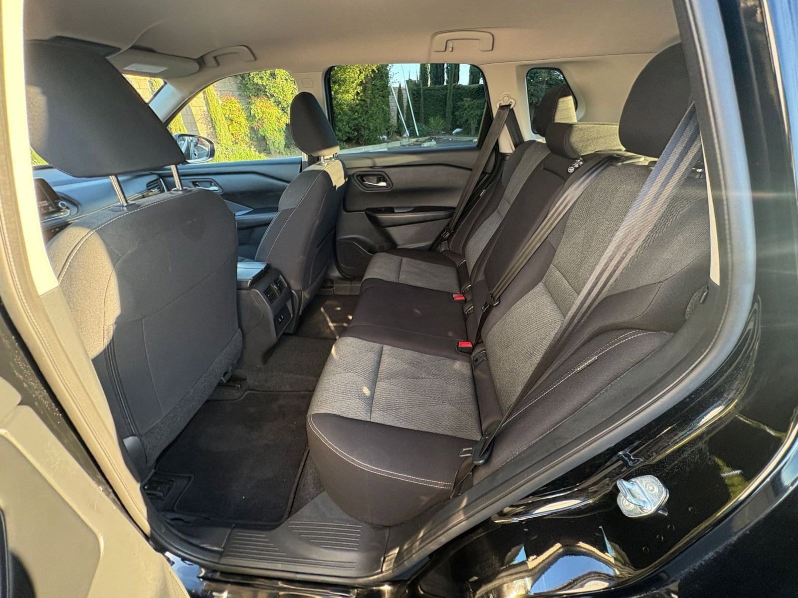 Thumbnail: 2025 Nissan Rogue - 28