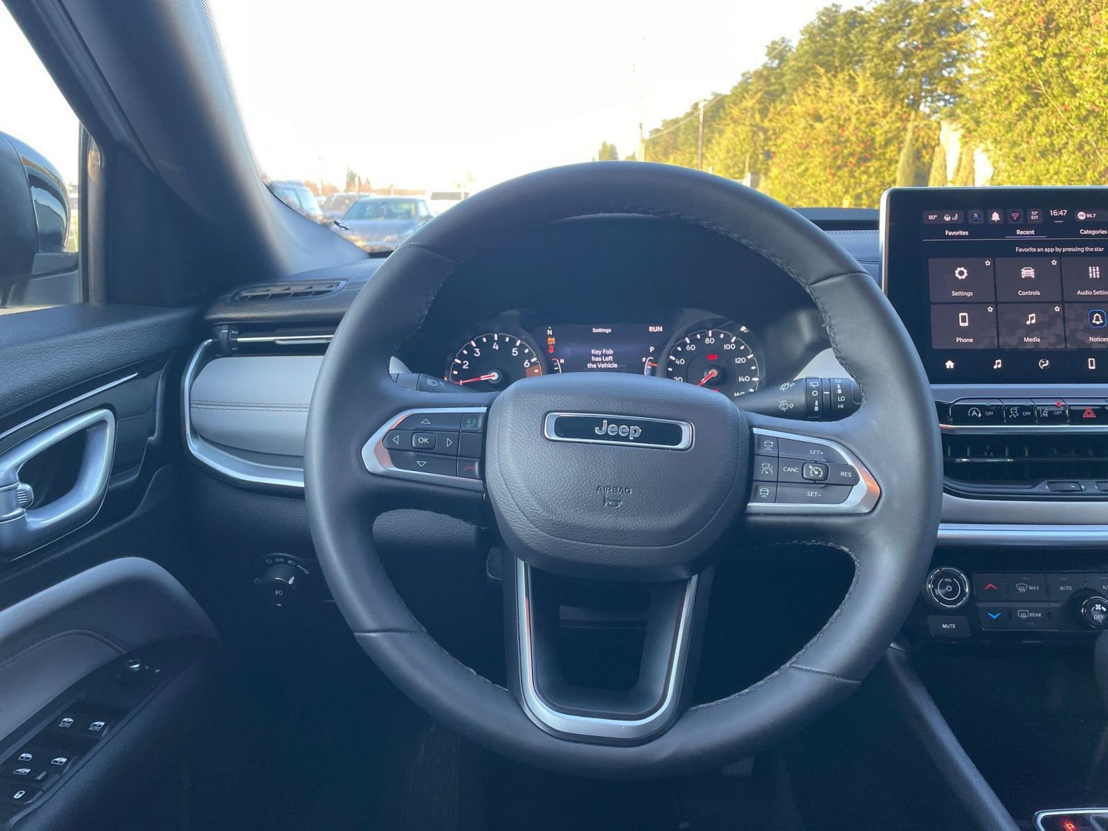 Thumbnail: 2025 Jeep Compass - 34