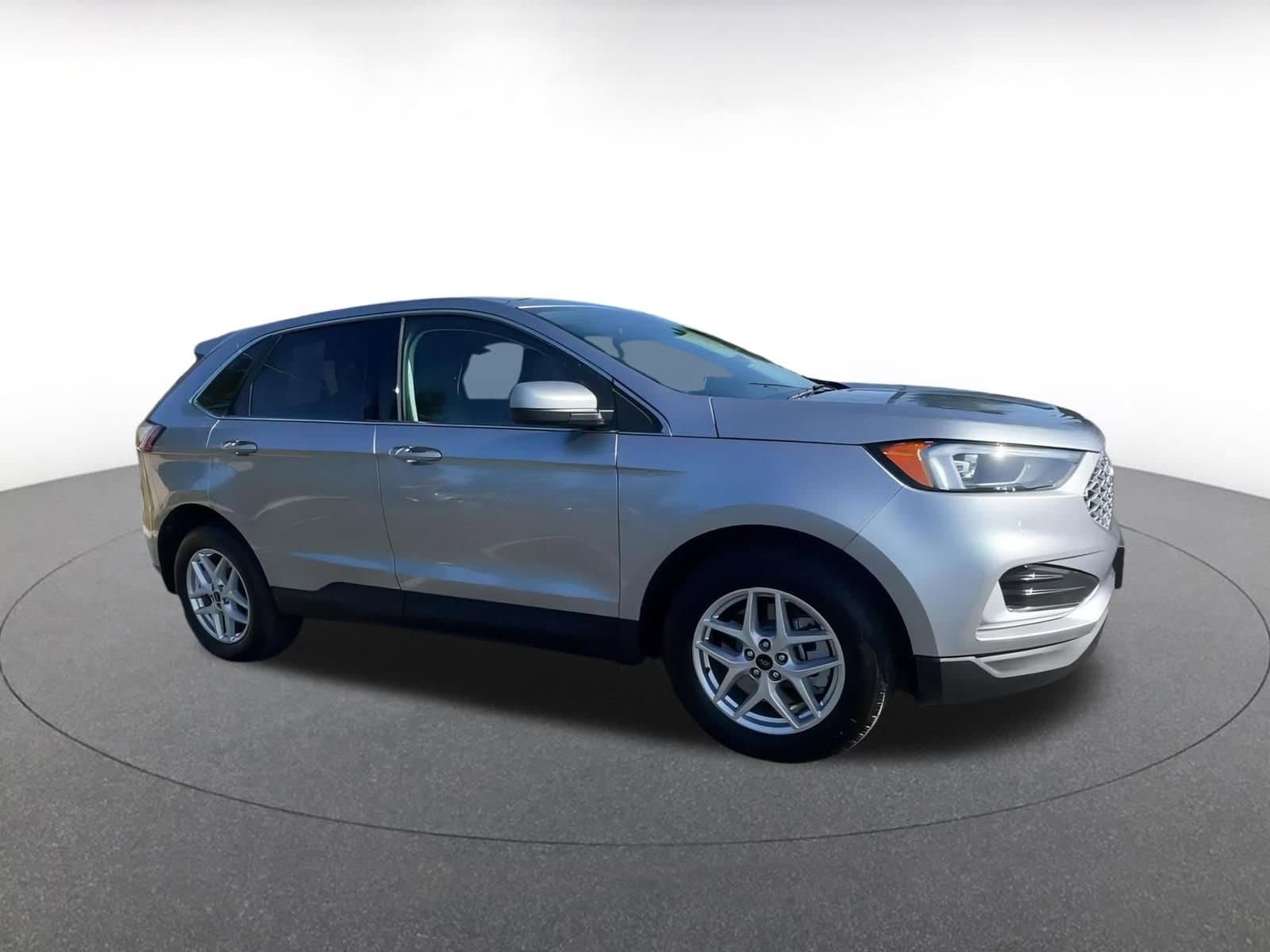 Thumbnail: 2024 Ford Edge - 2