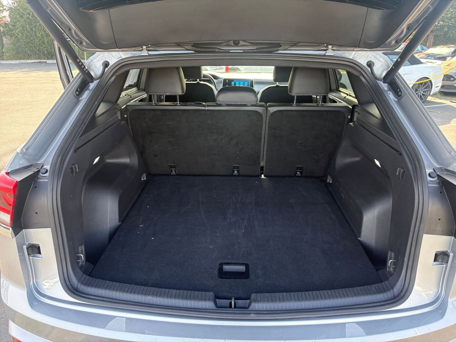 Thumbnail: 2025 Volkswagen Atlas - 33