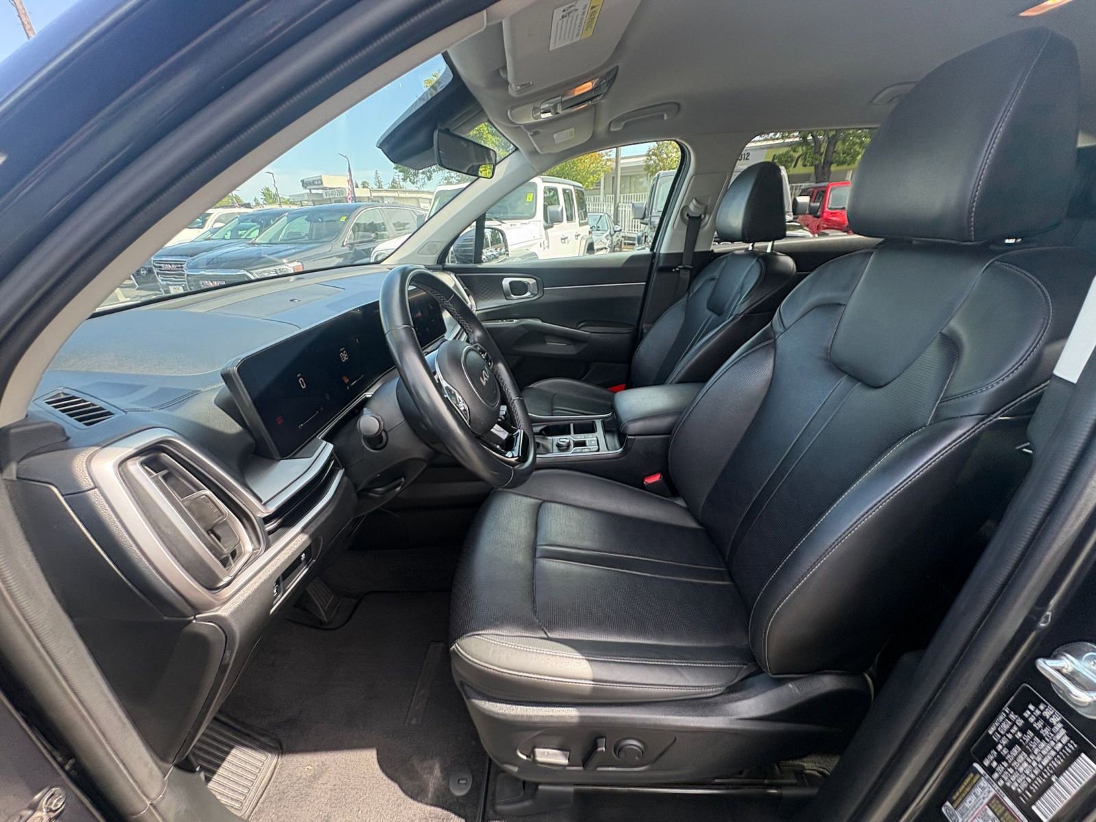 Thumbnail: 2024 Kia Sorento - 29