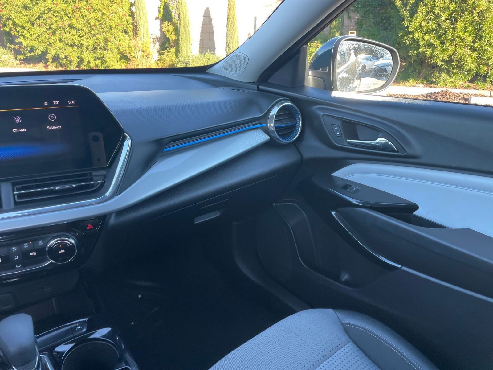 Thumbnail: 2025 Chevrolet Trax - 33