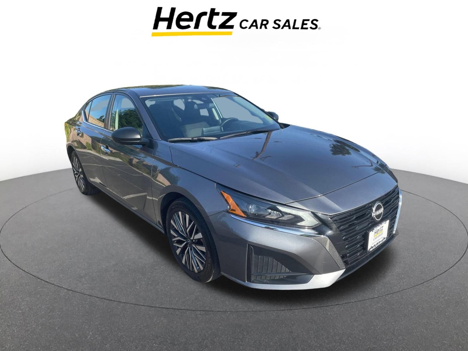 2024 Nissan Altima SV Hero Image