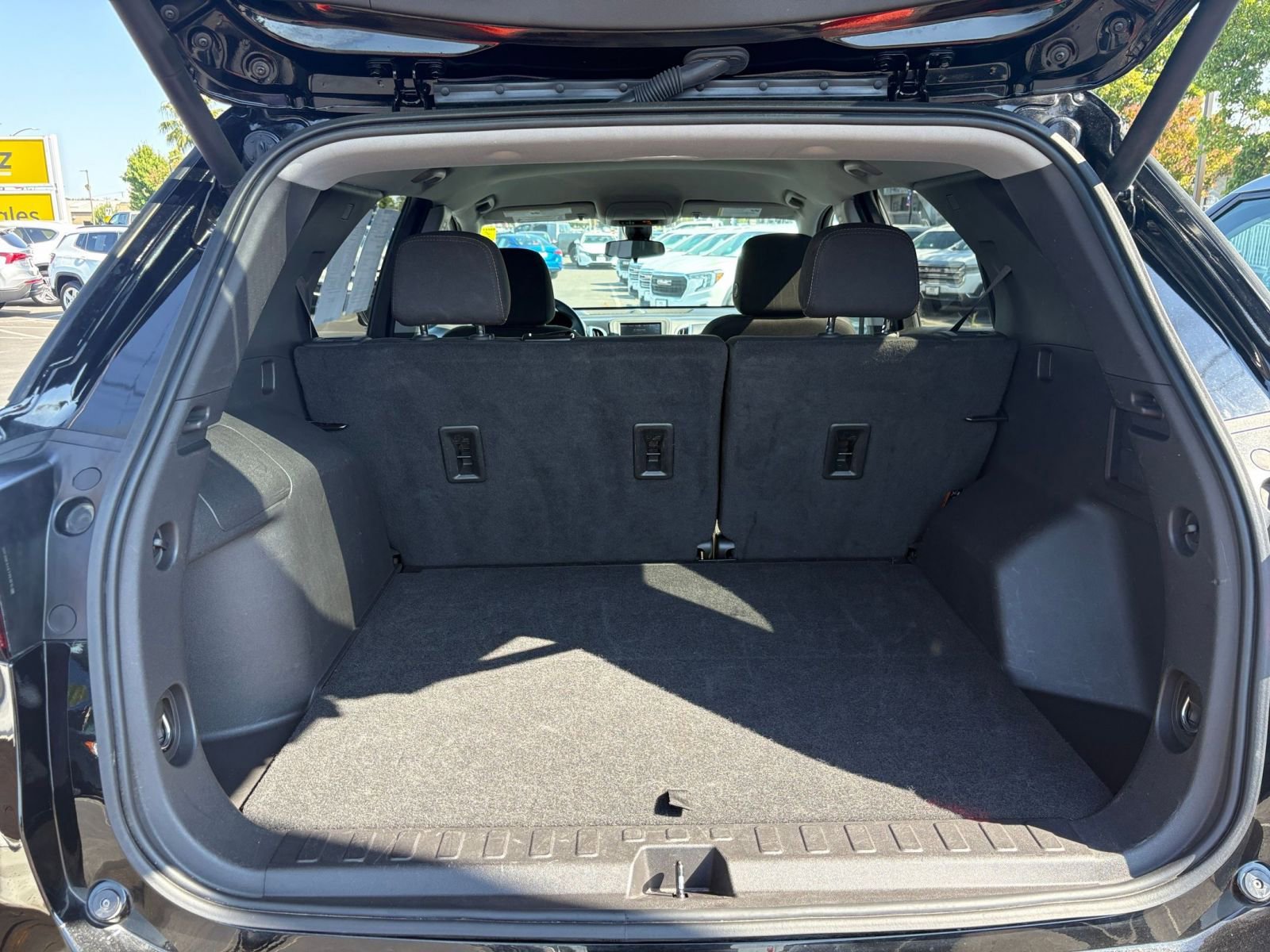 Thumbnail: 2024 Chevrolet Equinox - 24