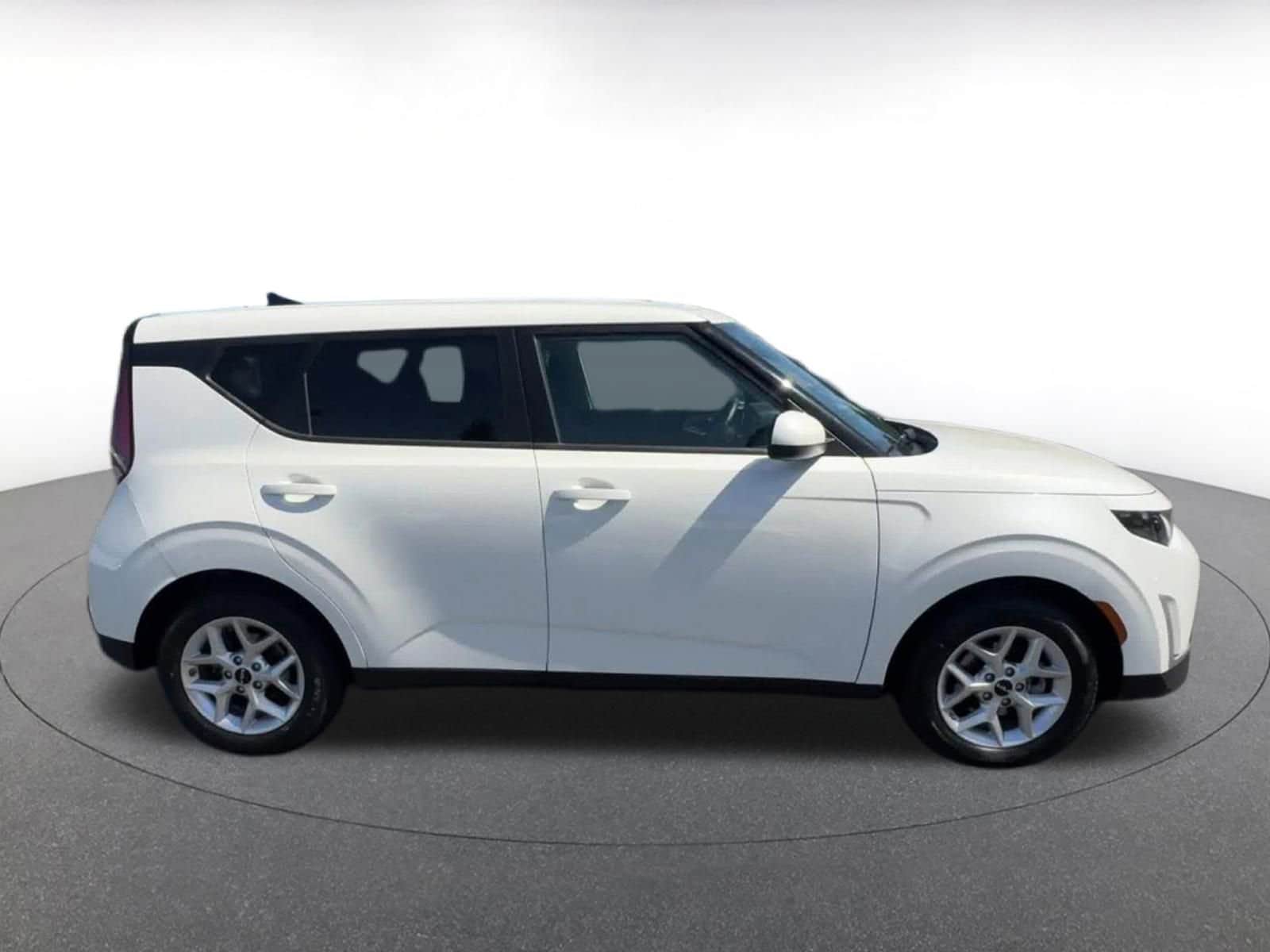 Thumbnail: 2025 Kia Soul - 16