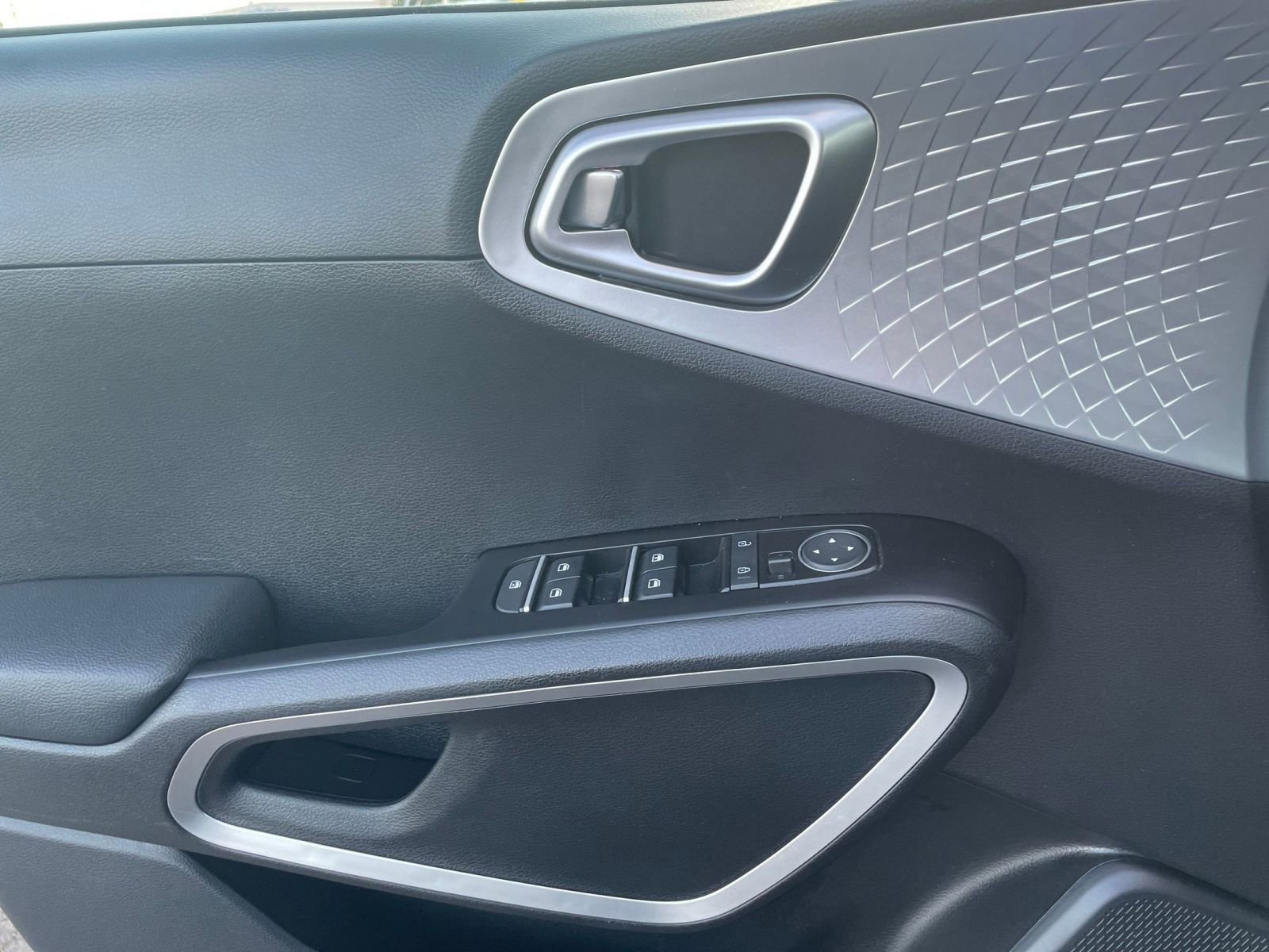 Thumbnail: 2025 Kia Soul - 18