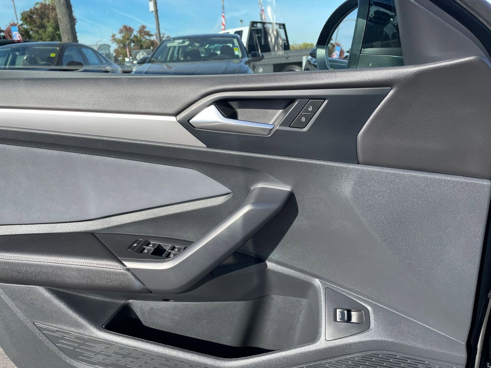 Thumbnail: 2025 Volkswagen Jetta - 20