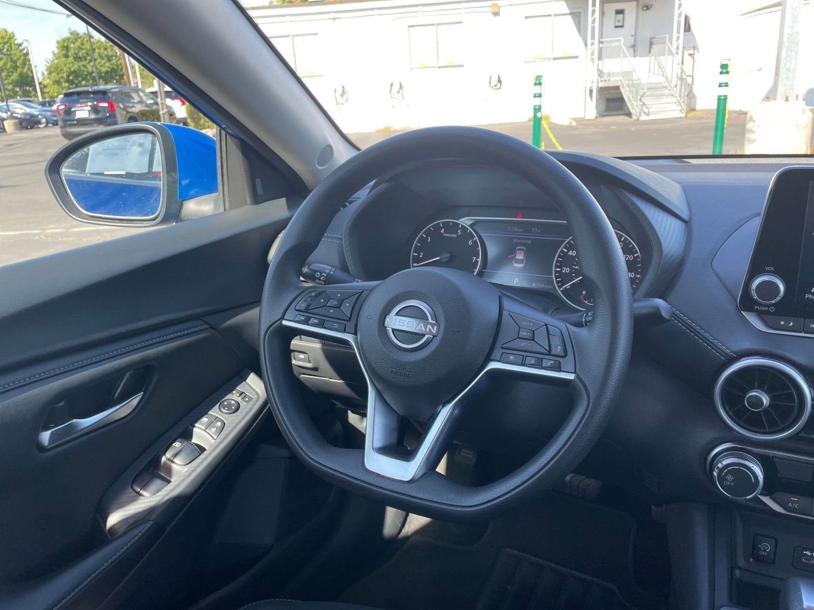 Thumbnail: 2024 Nissan Sentra - 32