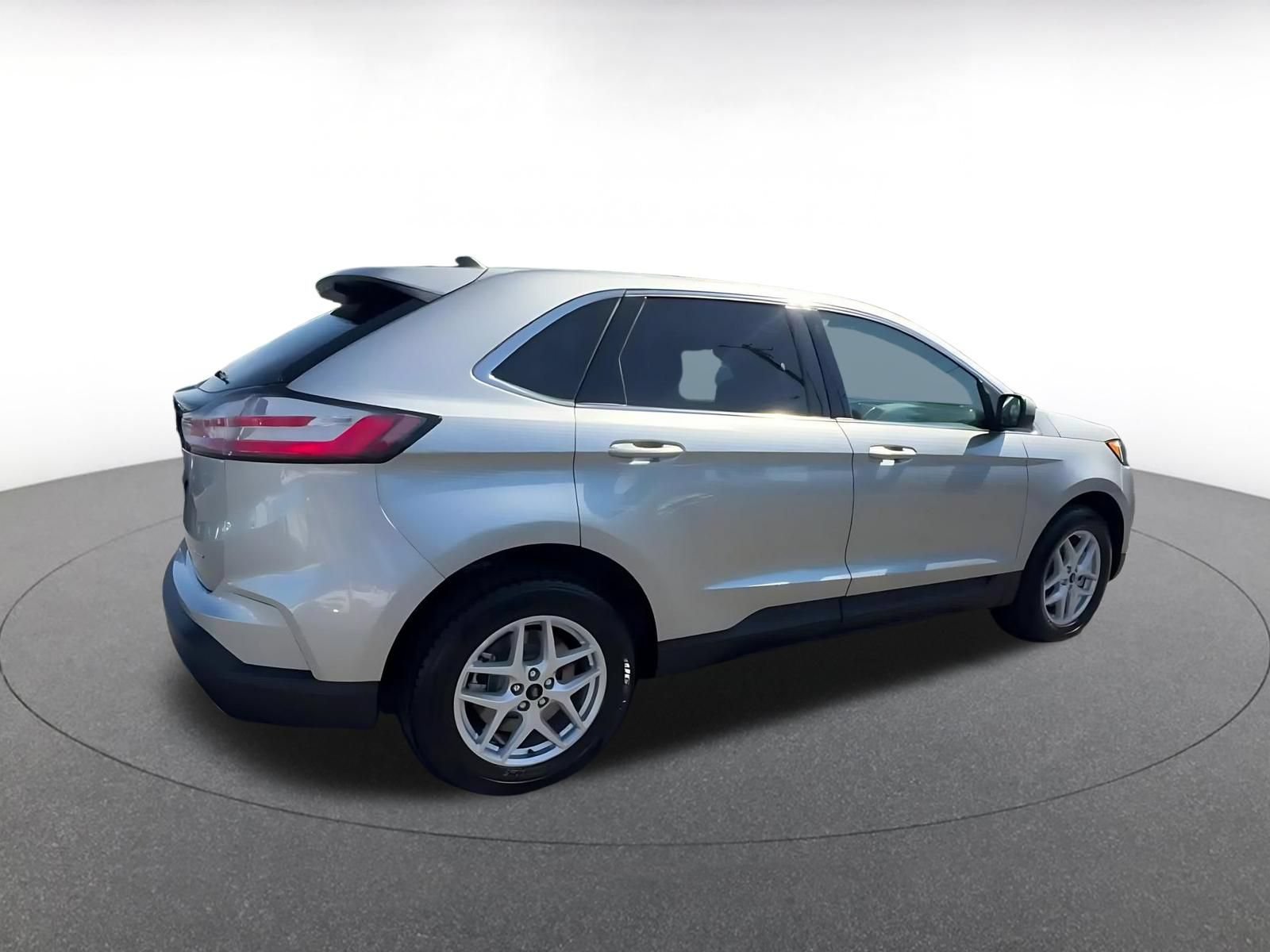 Thumbnail: 2024 Ford Edge - 15