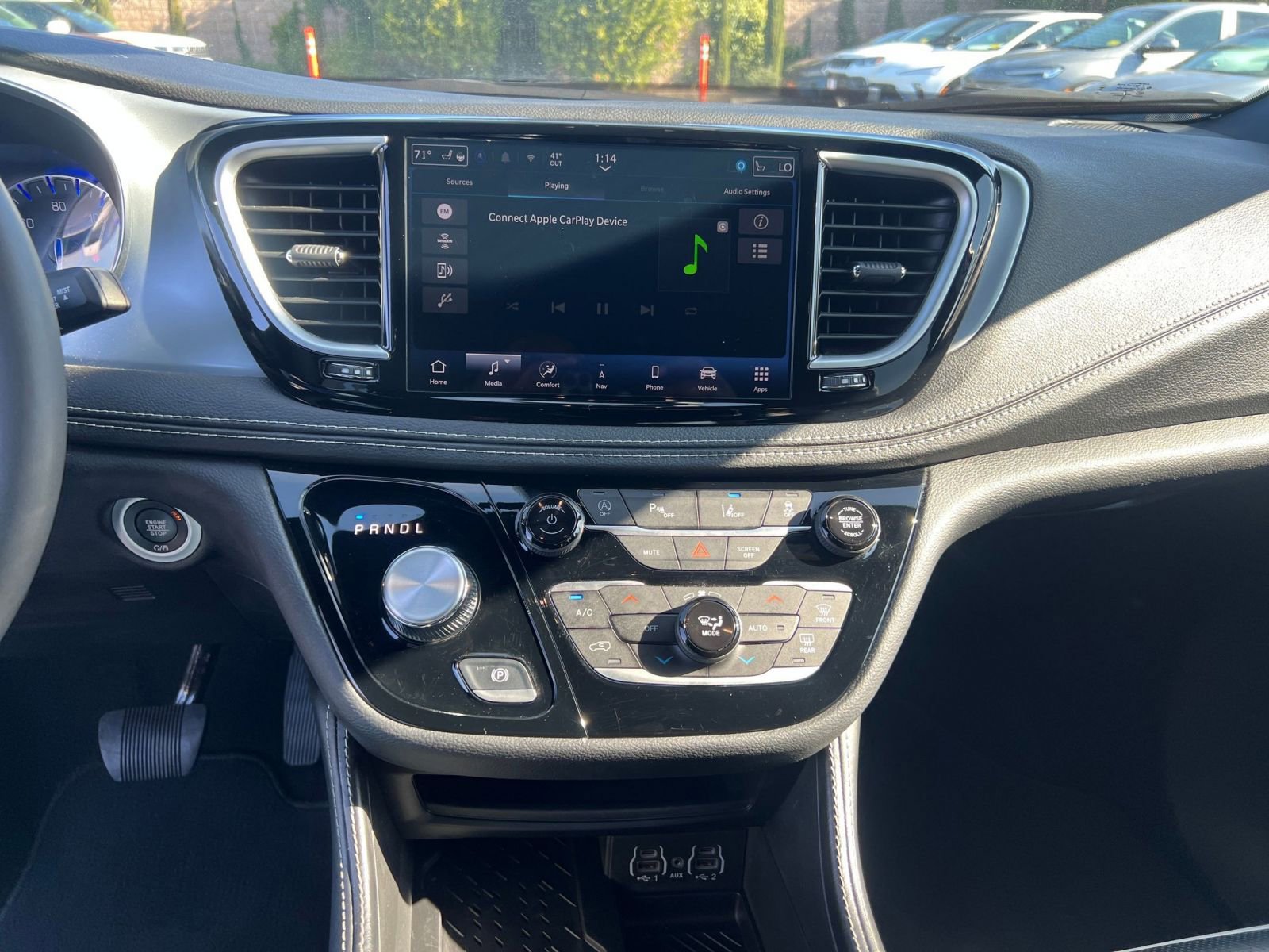 Thumbnail: 2025 Chrysler Pacifica - 17