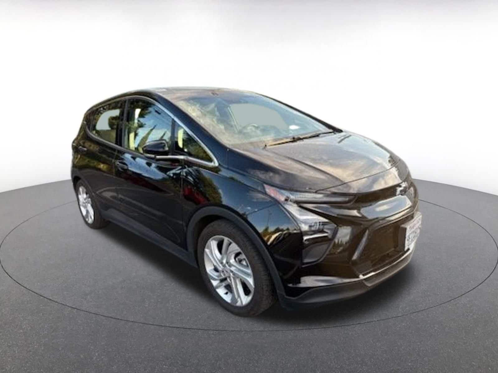 Thumbnail: 2023 Chevrolet Bolt EV - 1