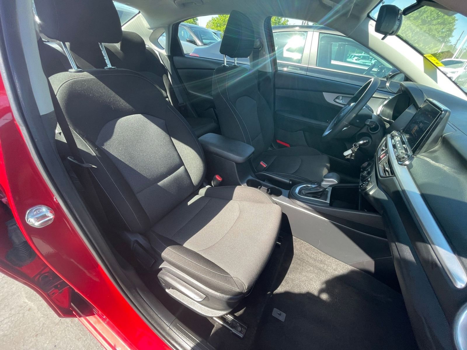 Thumbnail: 2024 Kia Forte - 33