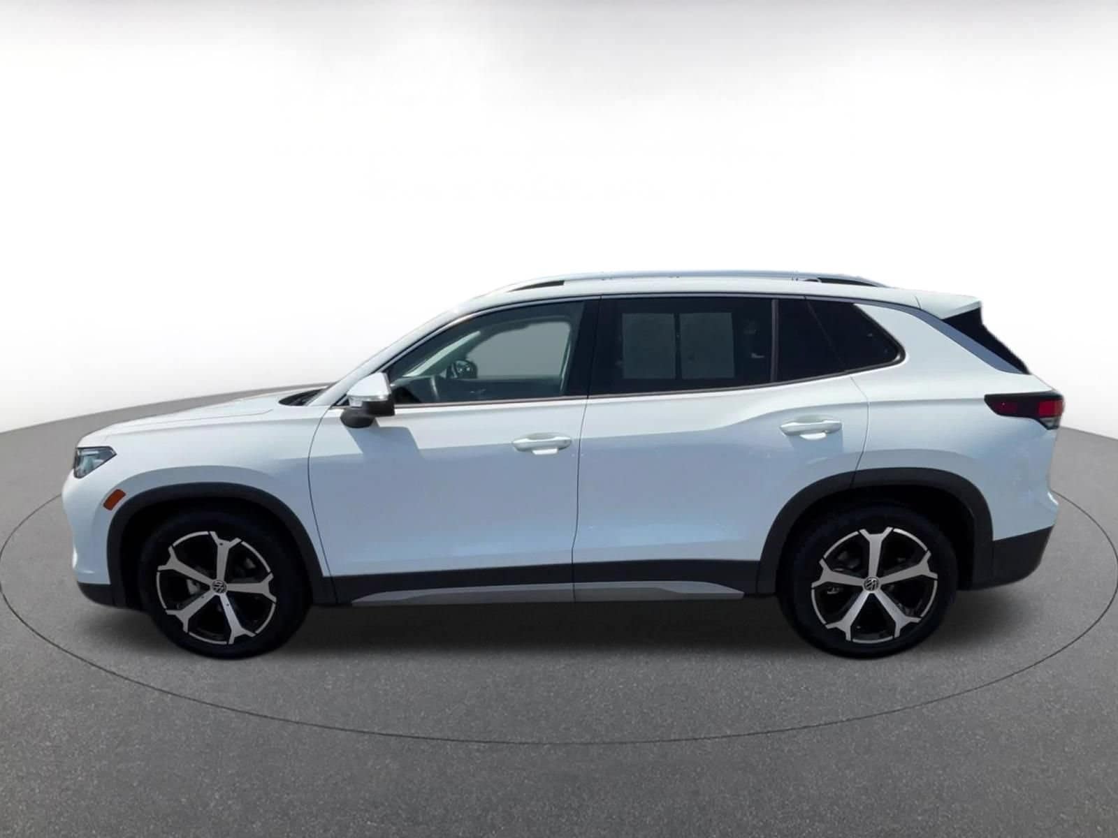 Thumbnail: 2026 Volkswagen Tiguan - 8