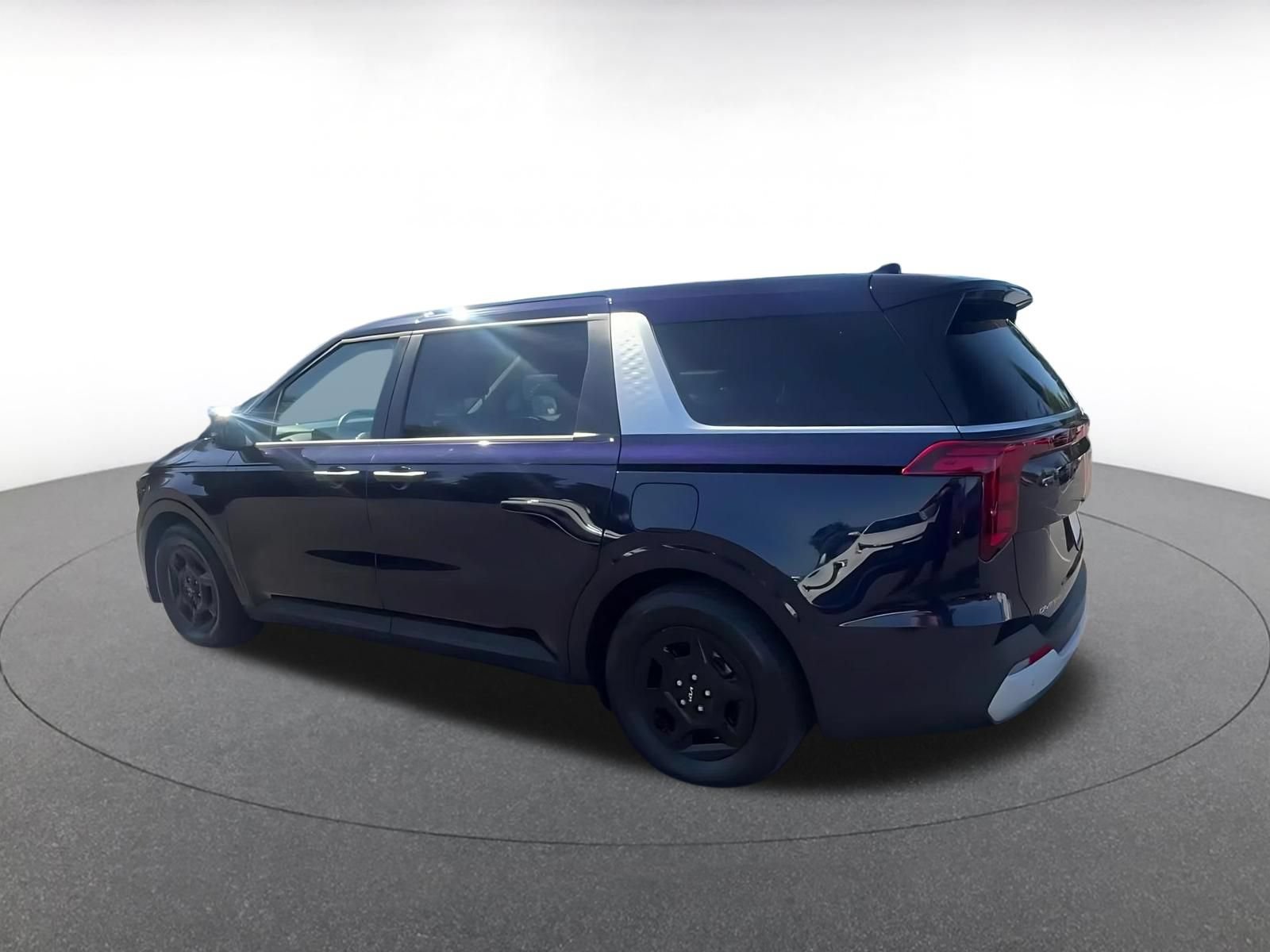 Thumbnail: 2026 Kia Carnival - 10